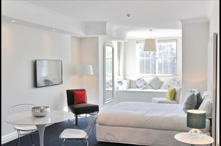 Sydney Airport Suites