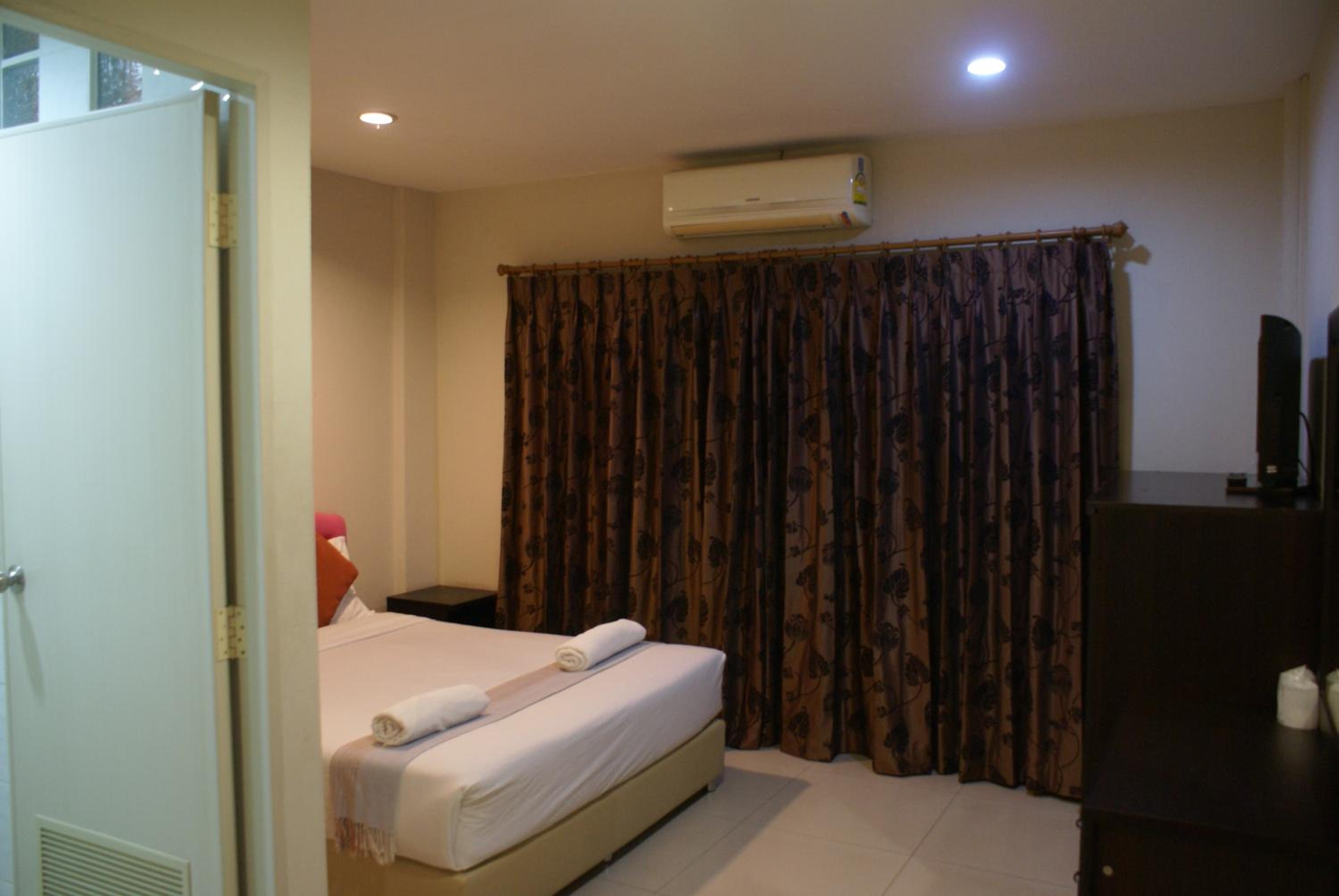 Poi De Ping Guest House 12