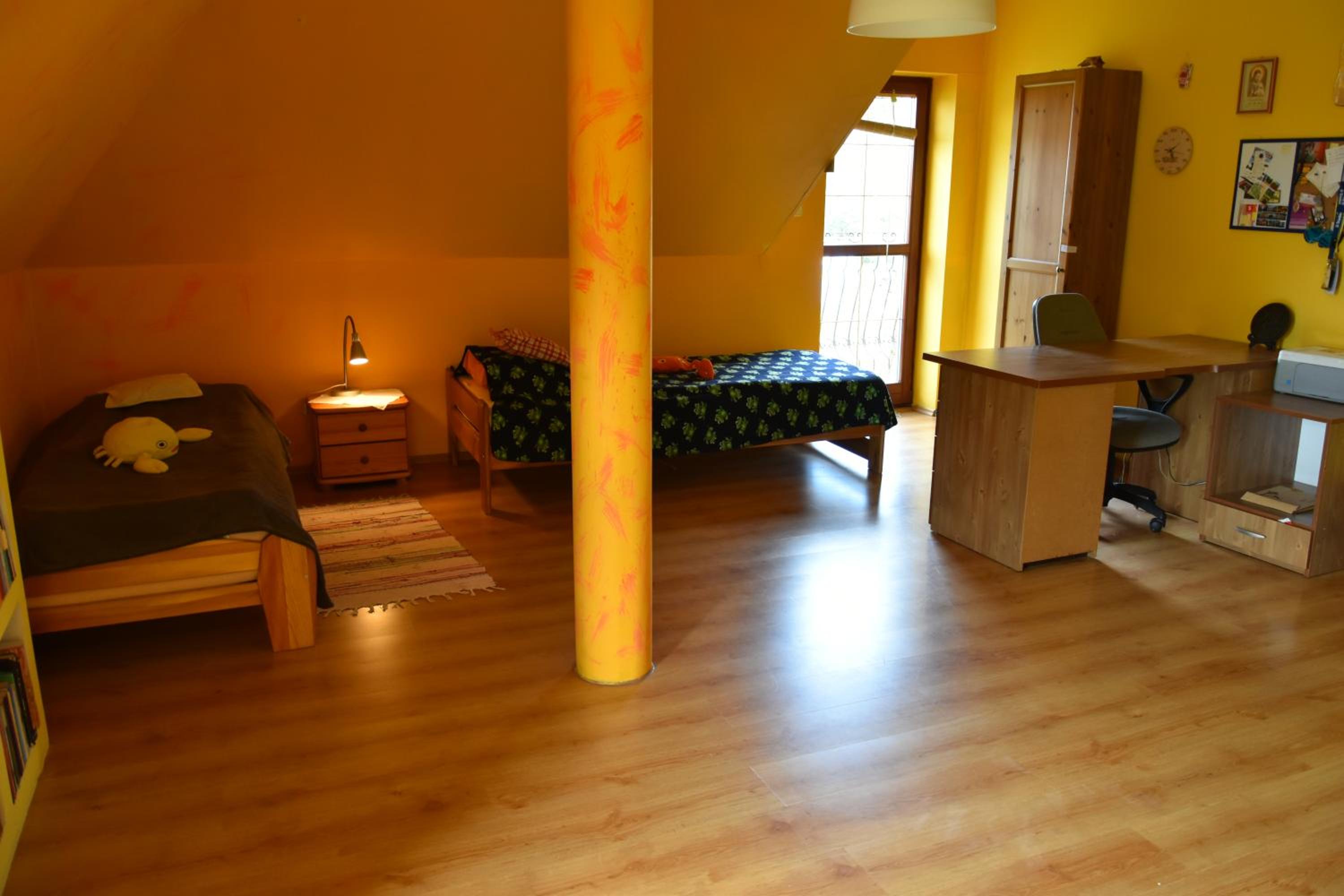 Comfortable house with garden