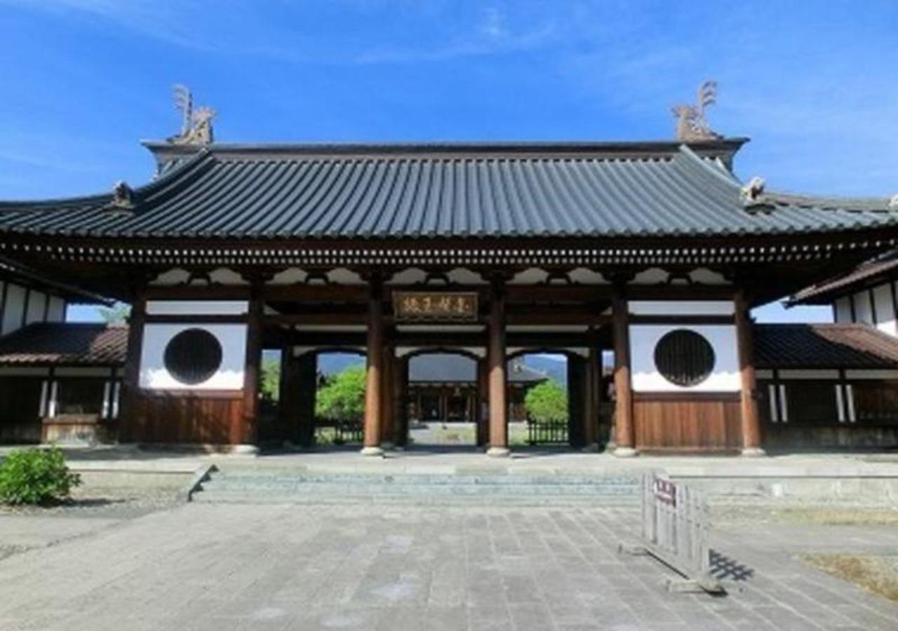 Photo 48