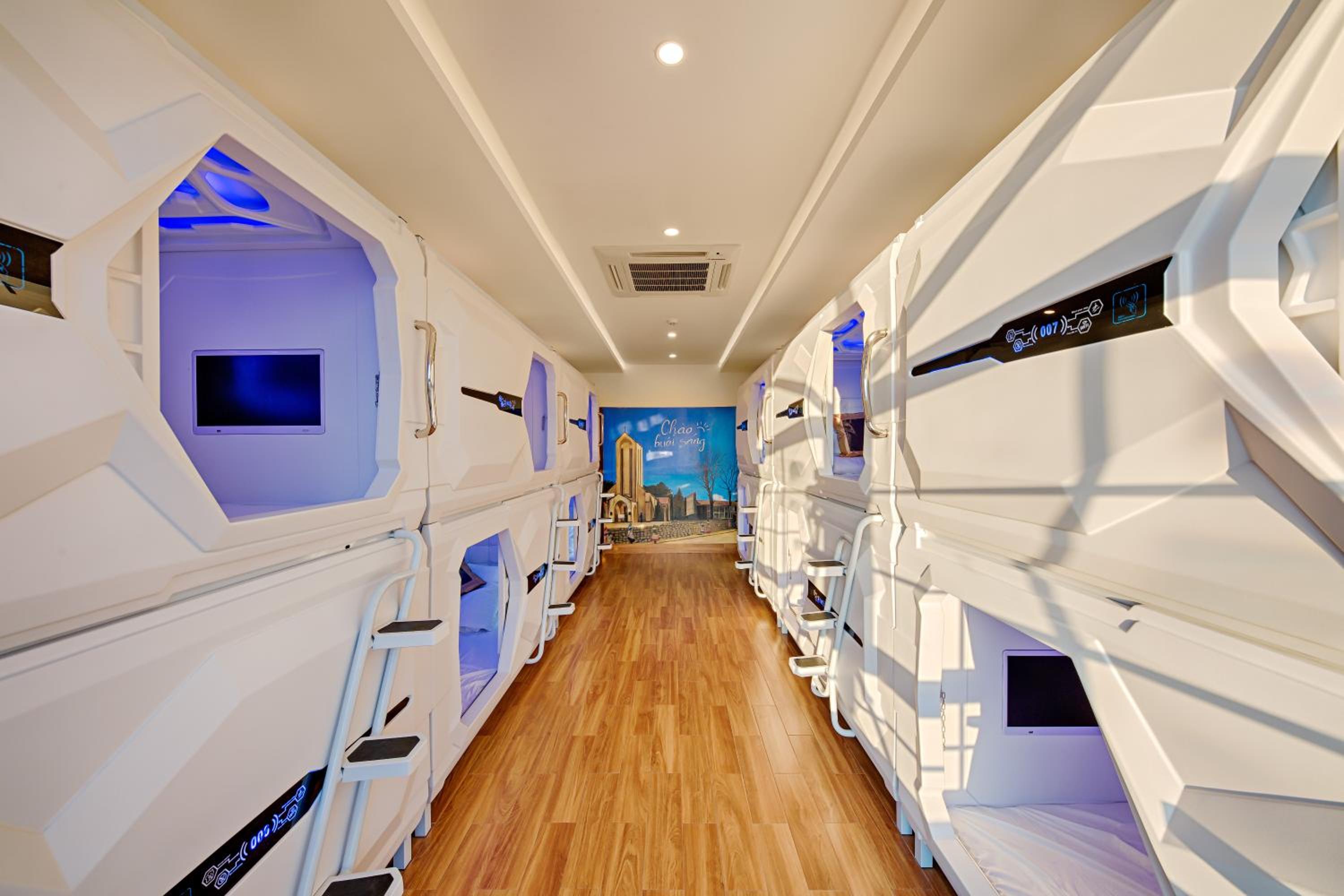 Danang Capsule Hotel & Rooftop Bar