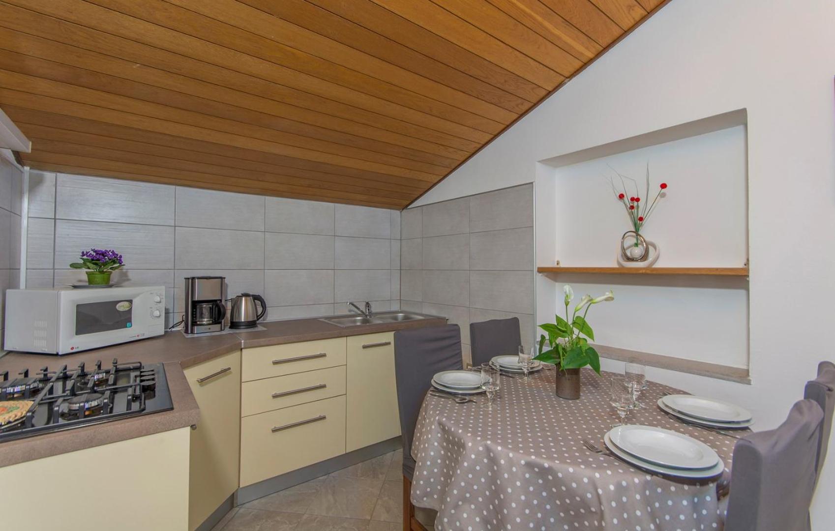 Apartments Emili - Property Image 7