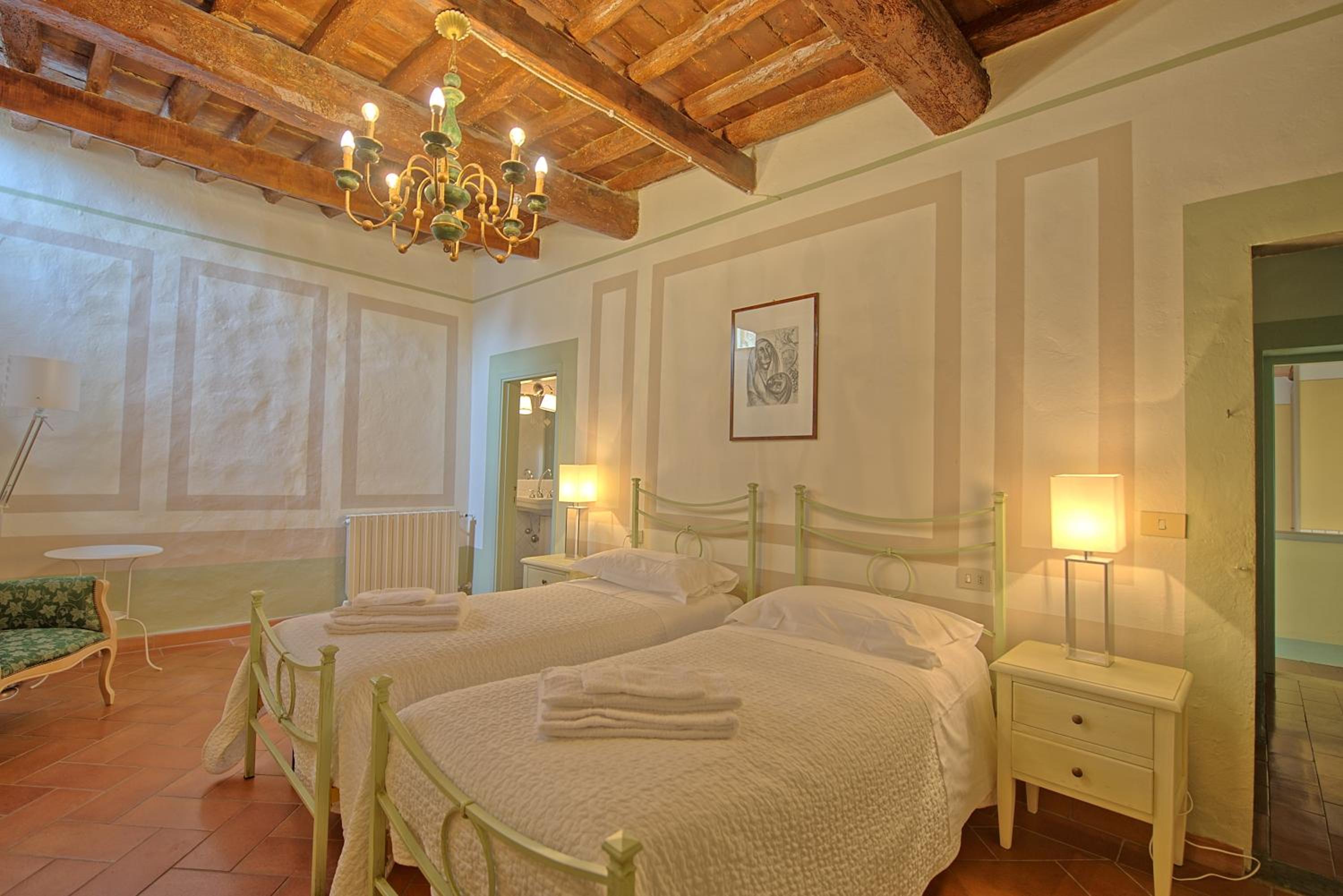Castello di Montegufoni by PosarelliVillas