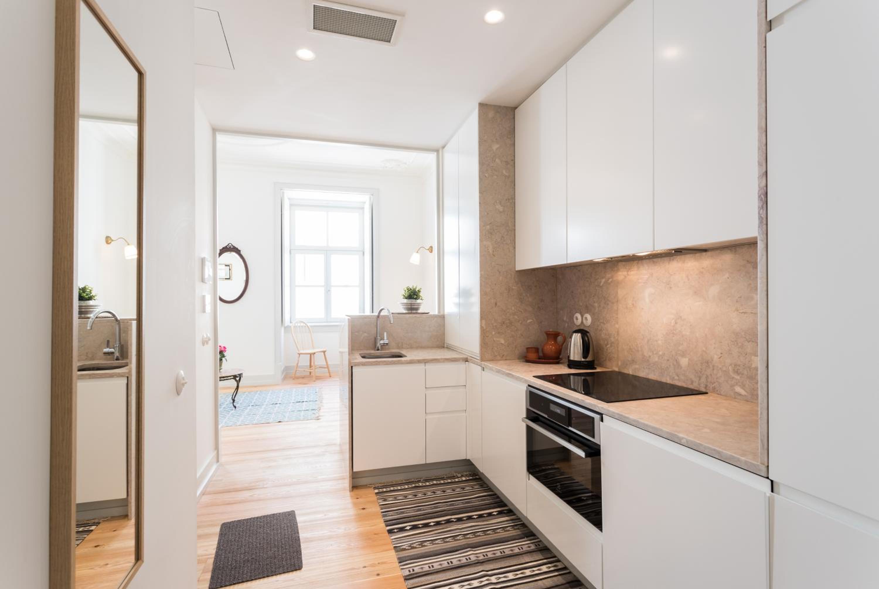 FLH Lux Baixa Flat - Historical Center near Tejo River view 2