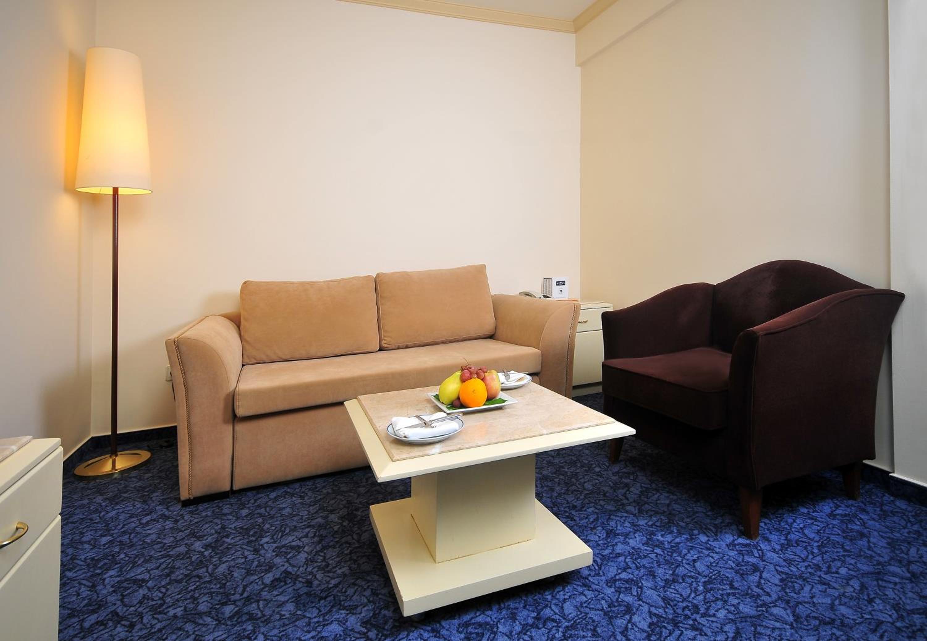 Class Hotel - Image 39