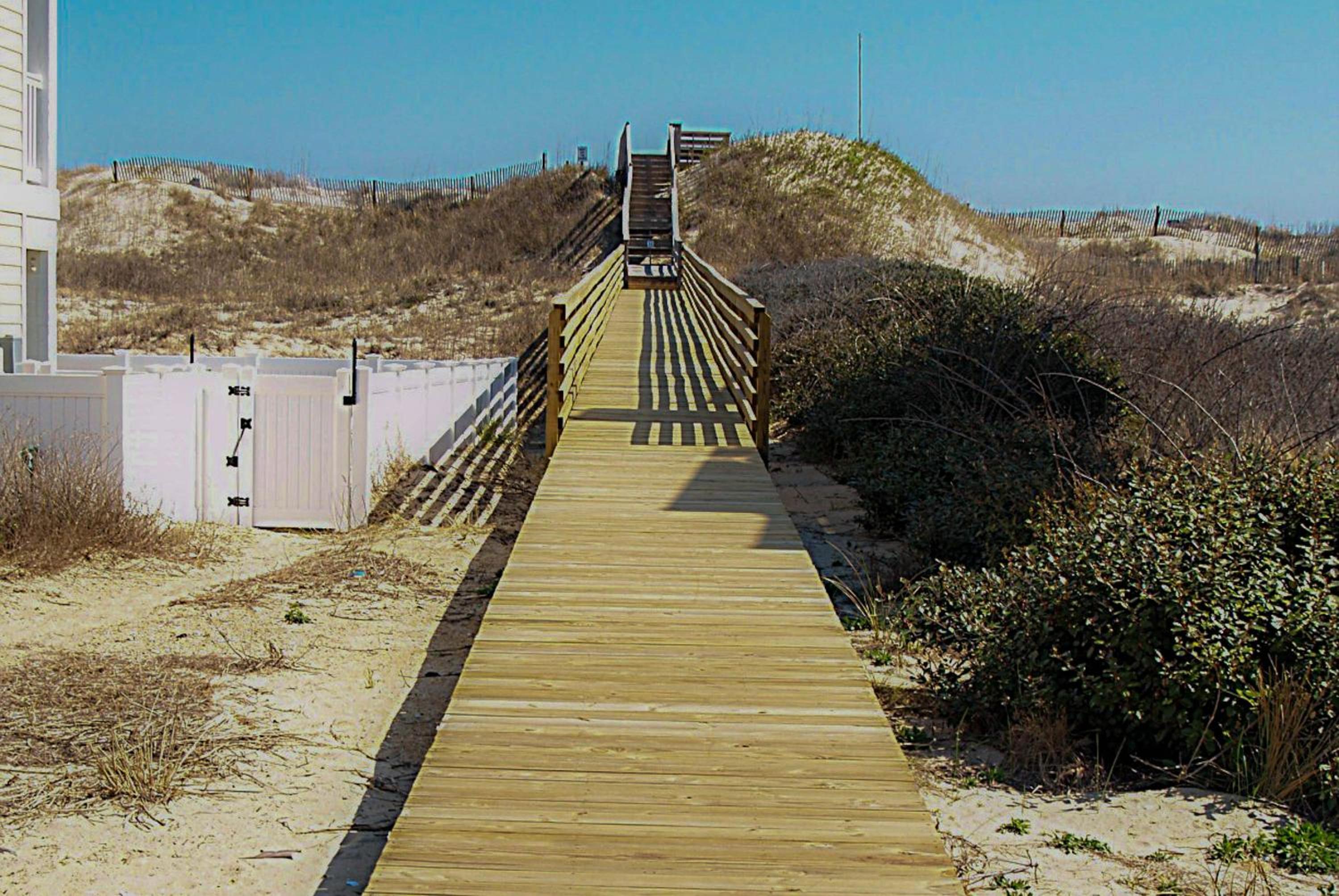 Adam's View - Corolla, Ocean Sands, 15 Yards to Beach, Ocean View, Community Pool, Tennis