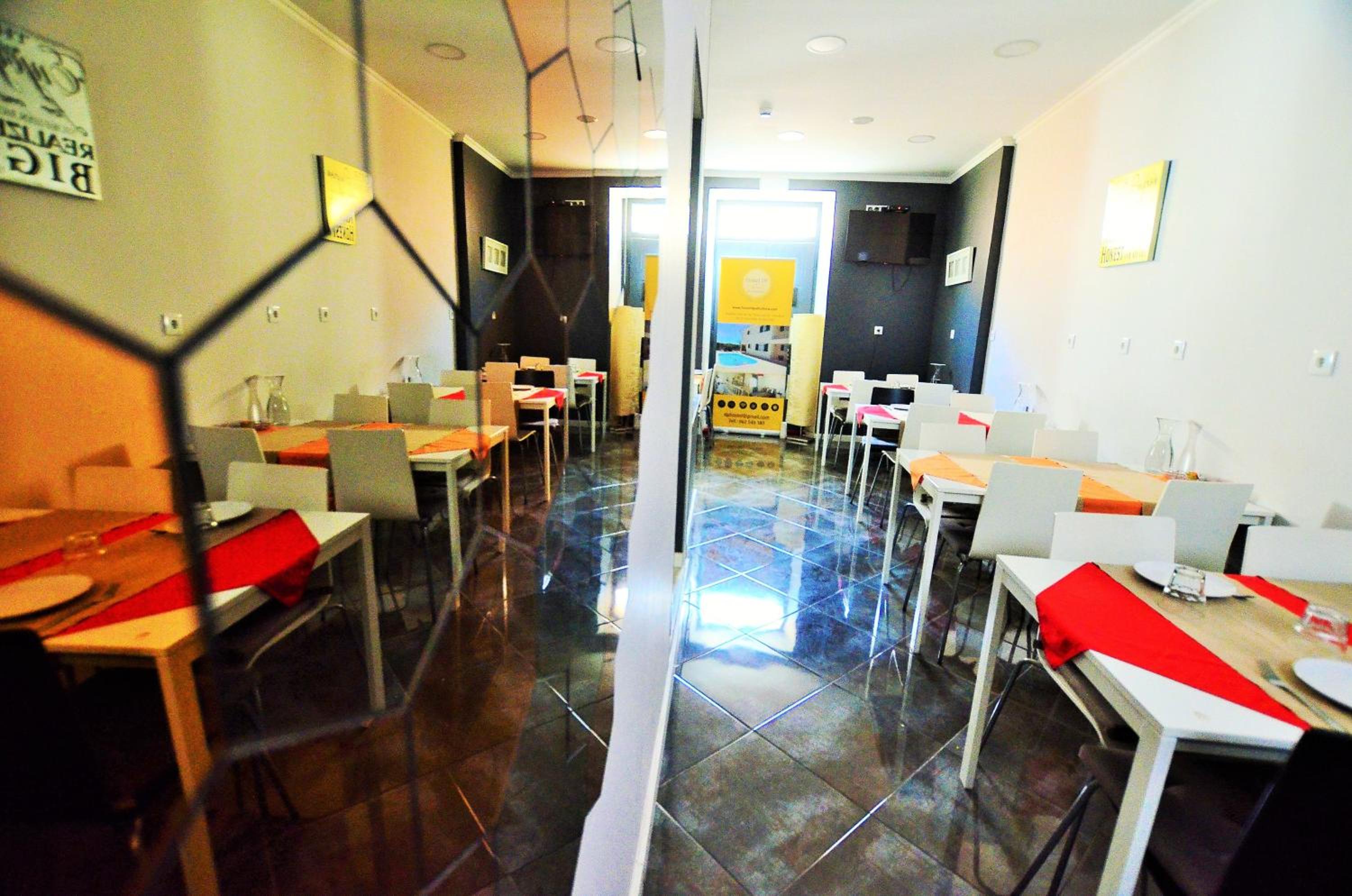 Suites & Apartments DP VFXira