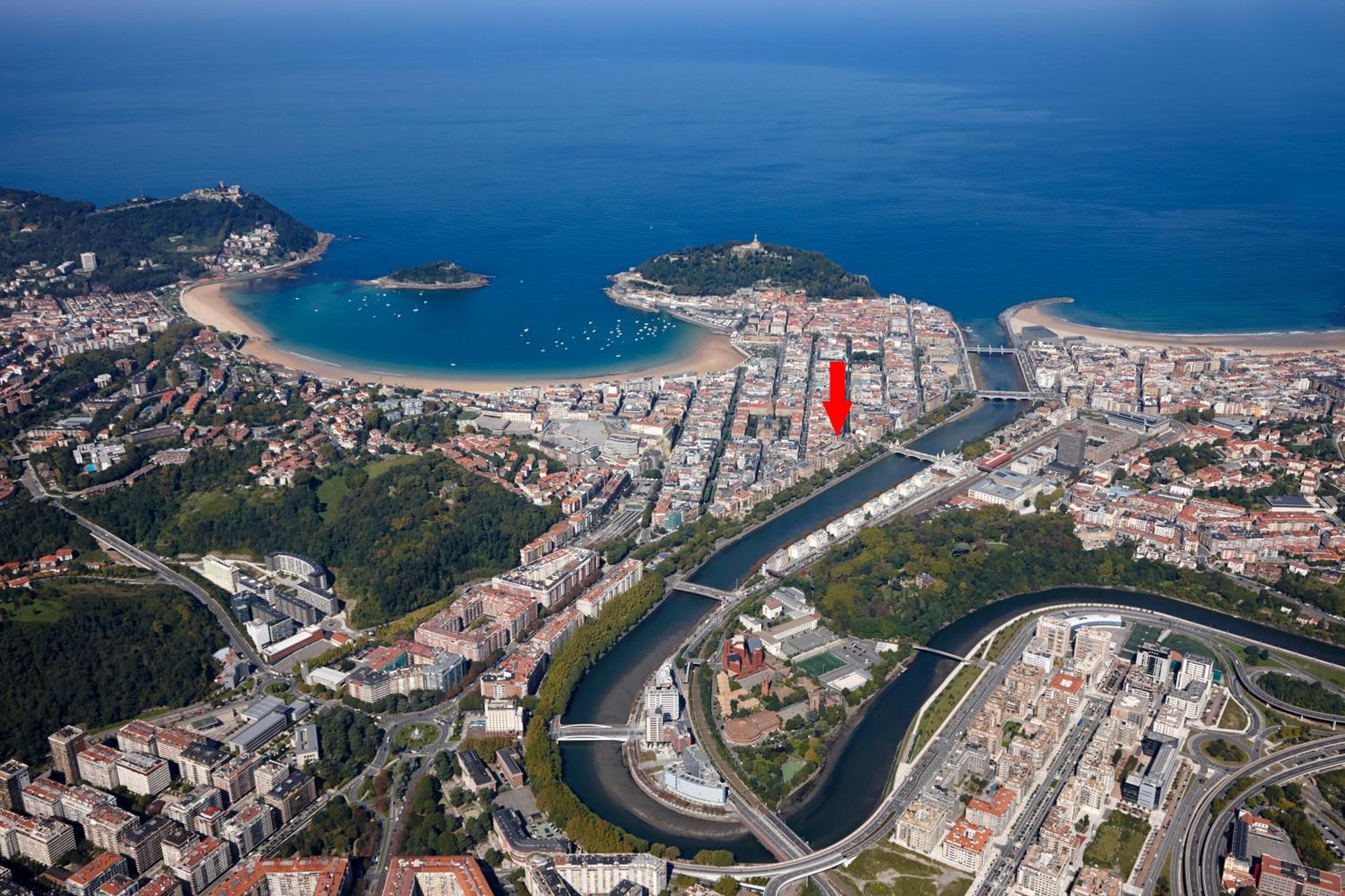 Bilbao Plaza by FeelFree Rentals