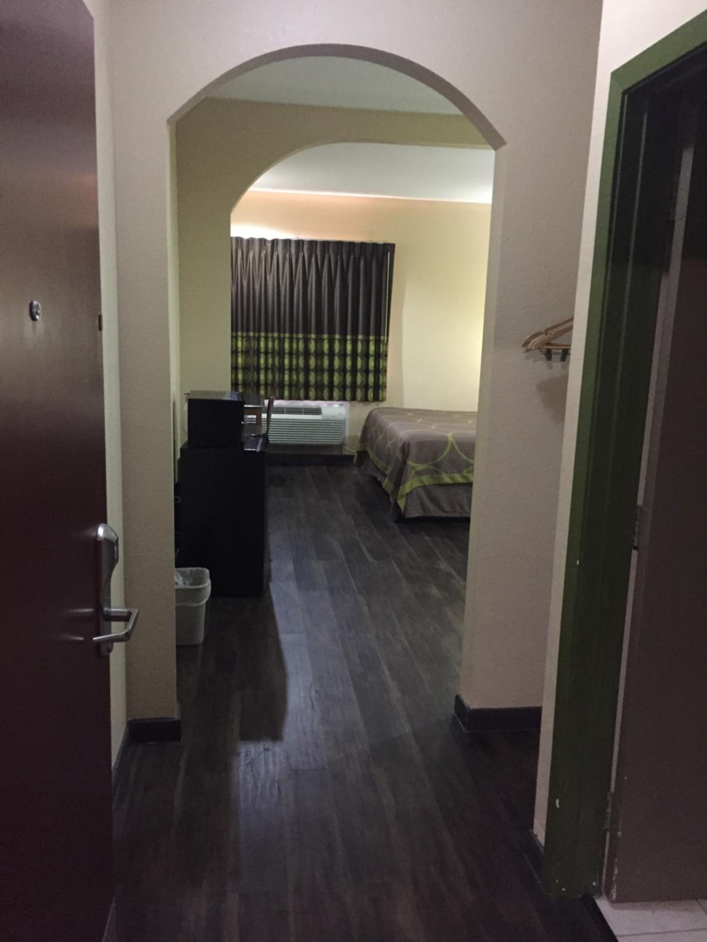 Red Lion Inn Suites IAH Airport East - Property Image 37