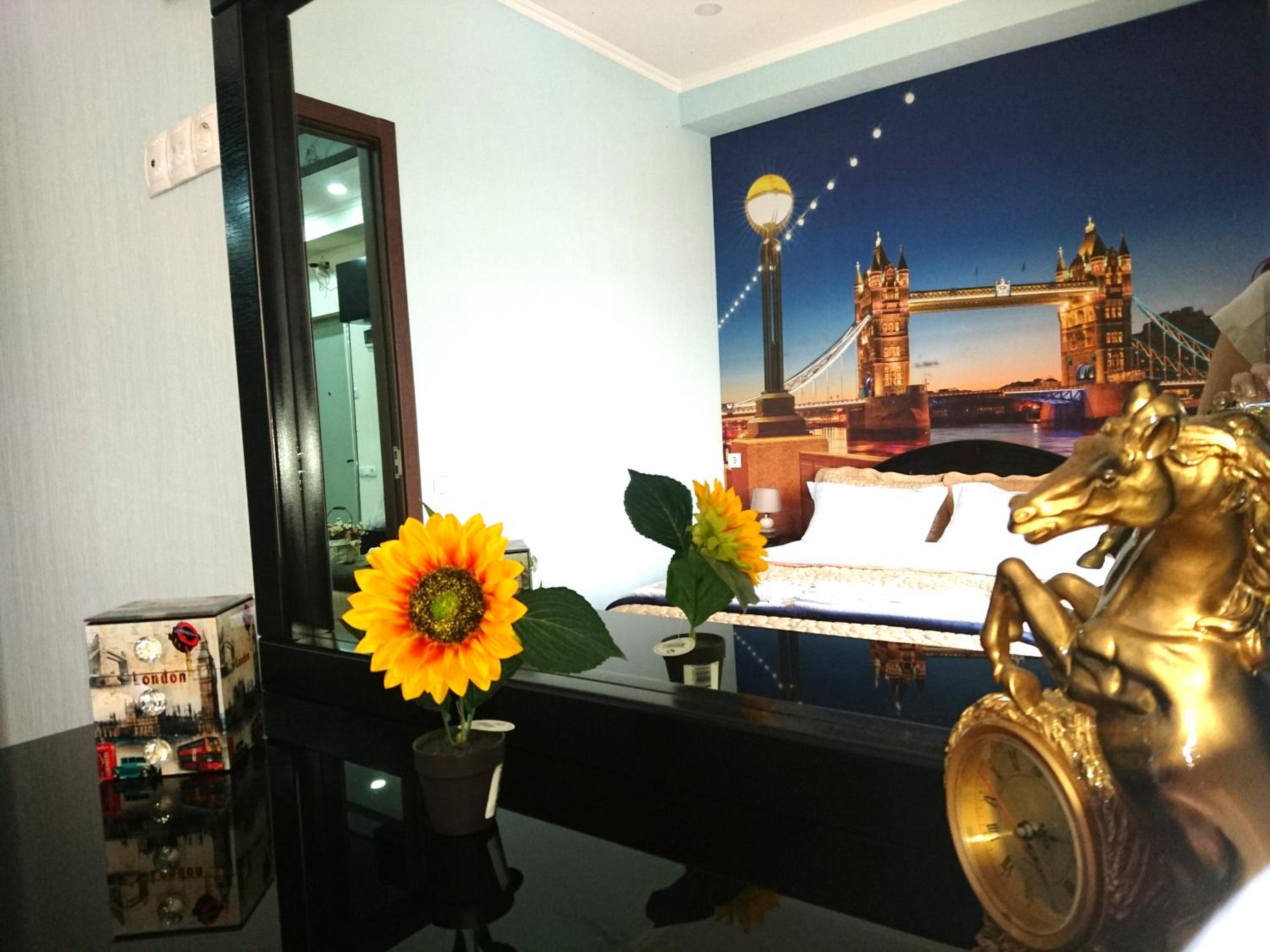 Spacious 2 bedroom apartment view 2