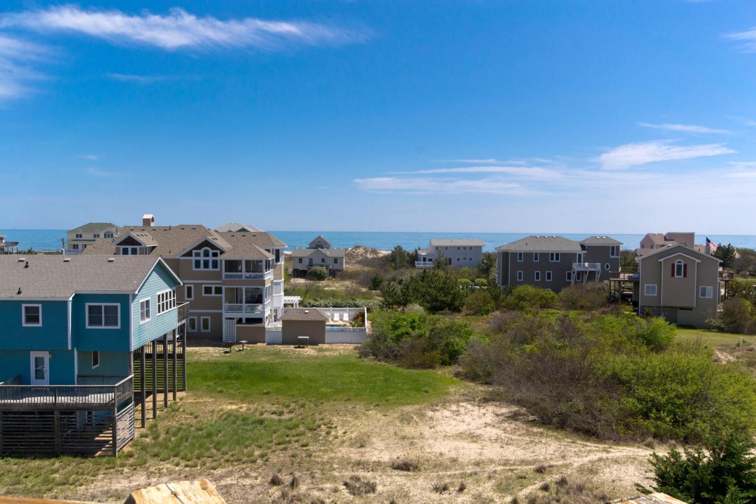 Beach Angel - Corolla, Ocean Sands, 100 Yards to Beach, Ocean View, Large Kitchen, Hot Tub view 3