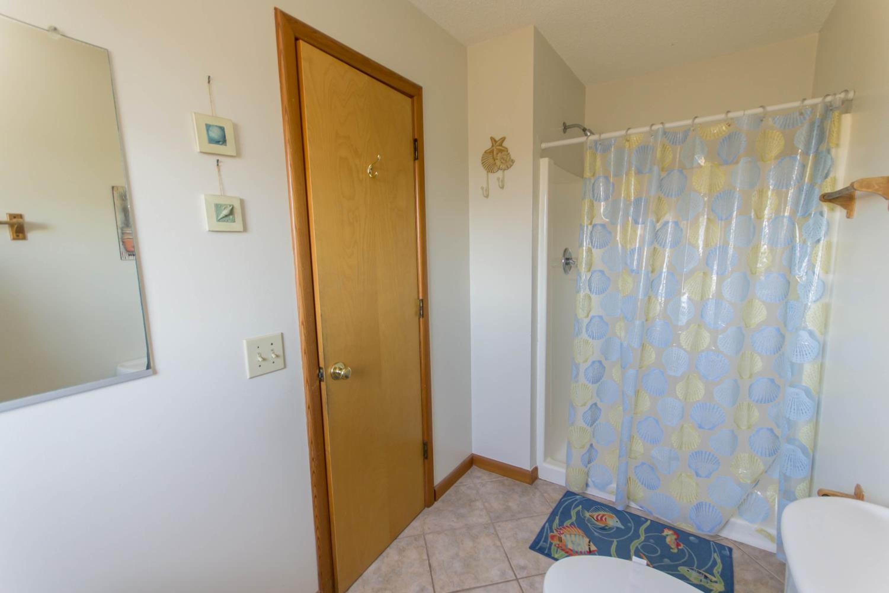 Misty Blue - Corolla, Ocean Sands, 200 Yards to Beach, Ocean View, Pets OK, Flex Stays Year Rnd