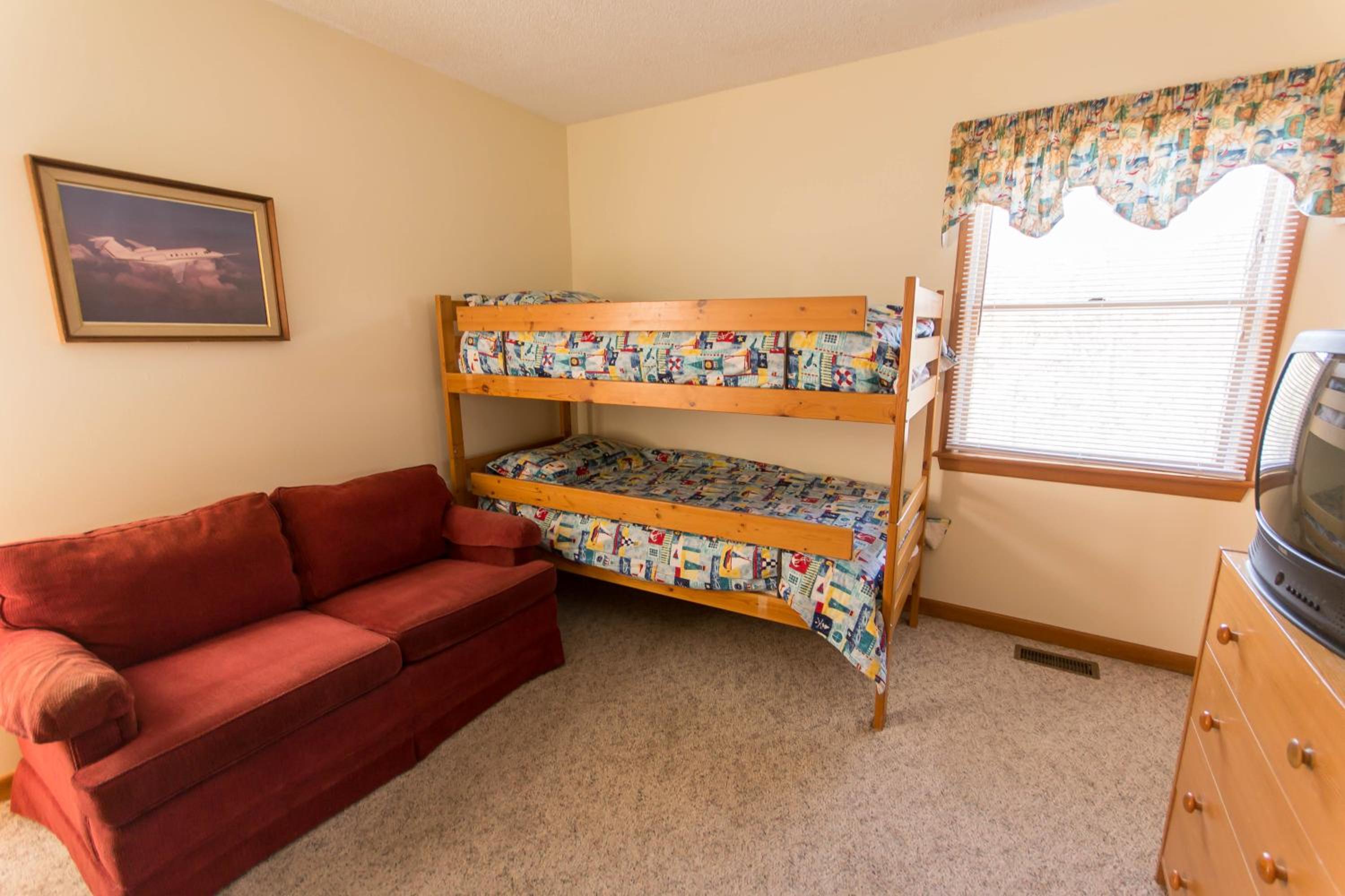 Misty Blue - Corolla, Ocean Sands, 200 Yards to Beach, Ocean View, Pets OK, Flex Stays Year Rnd