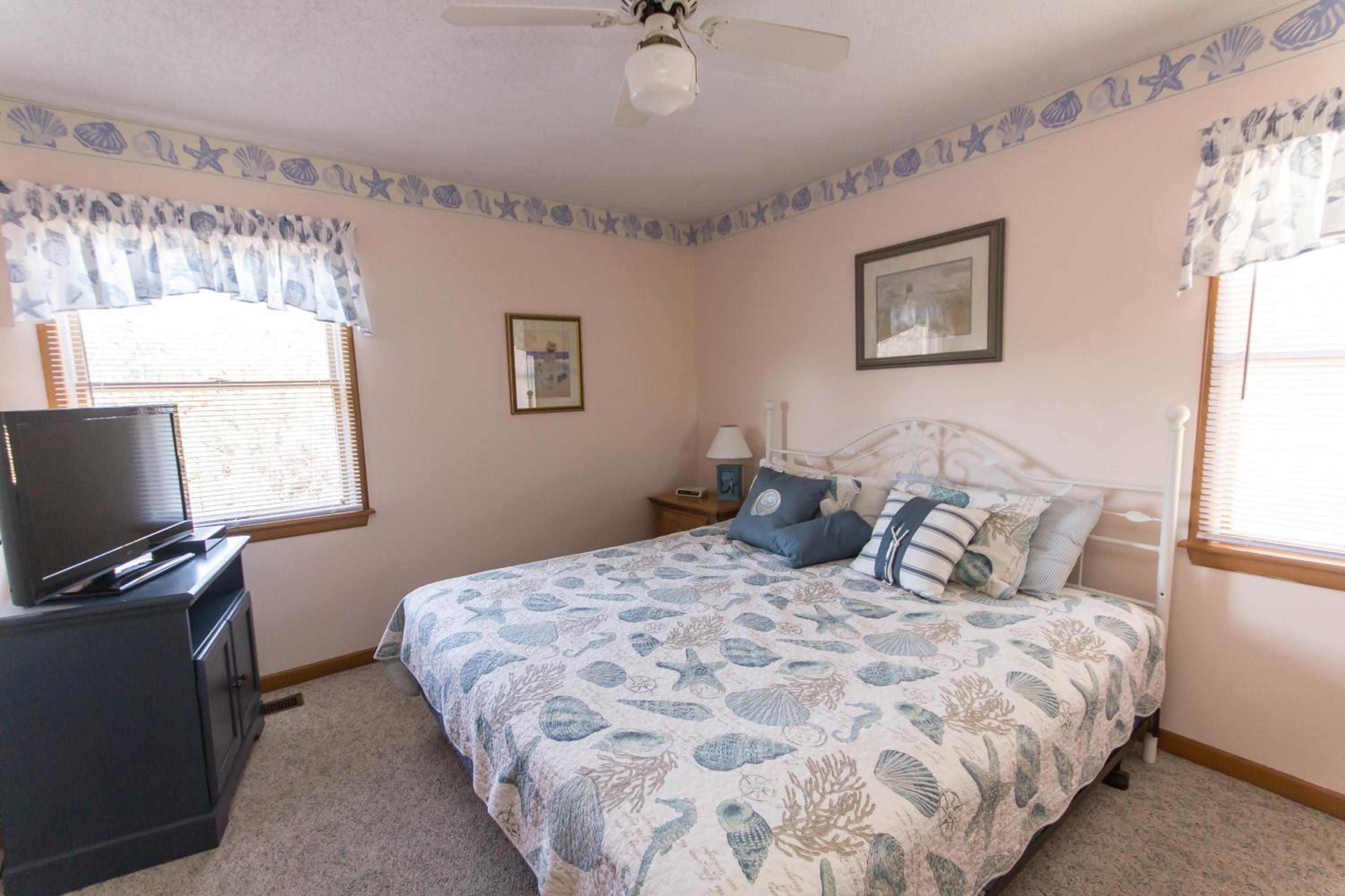 Misty Blue - Corolla, Ocean Sands, 200 Yards to Beach, Ocean View, Pets OK, Flex Stays Year Rnd