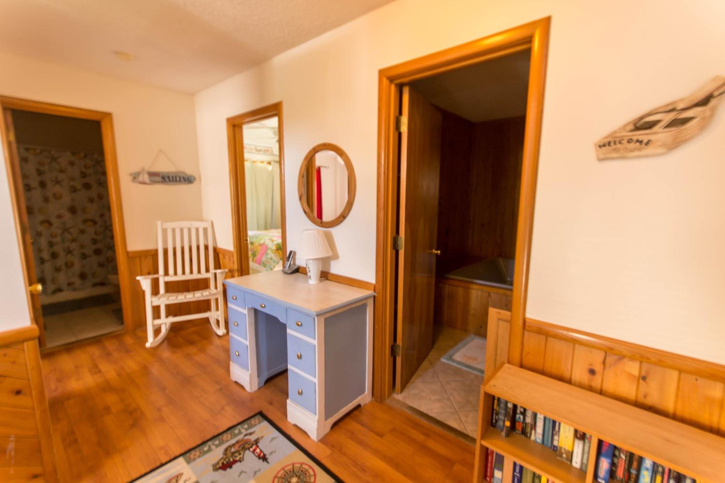 Misty Blue - Corolla, Ocean Sands, 200 Yards to Beach, Ocean View, Pets OK, Flex Stays Year Rnd