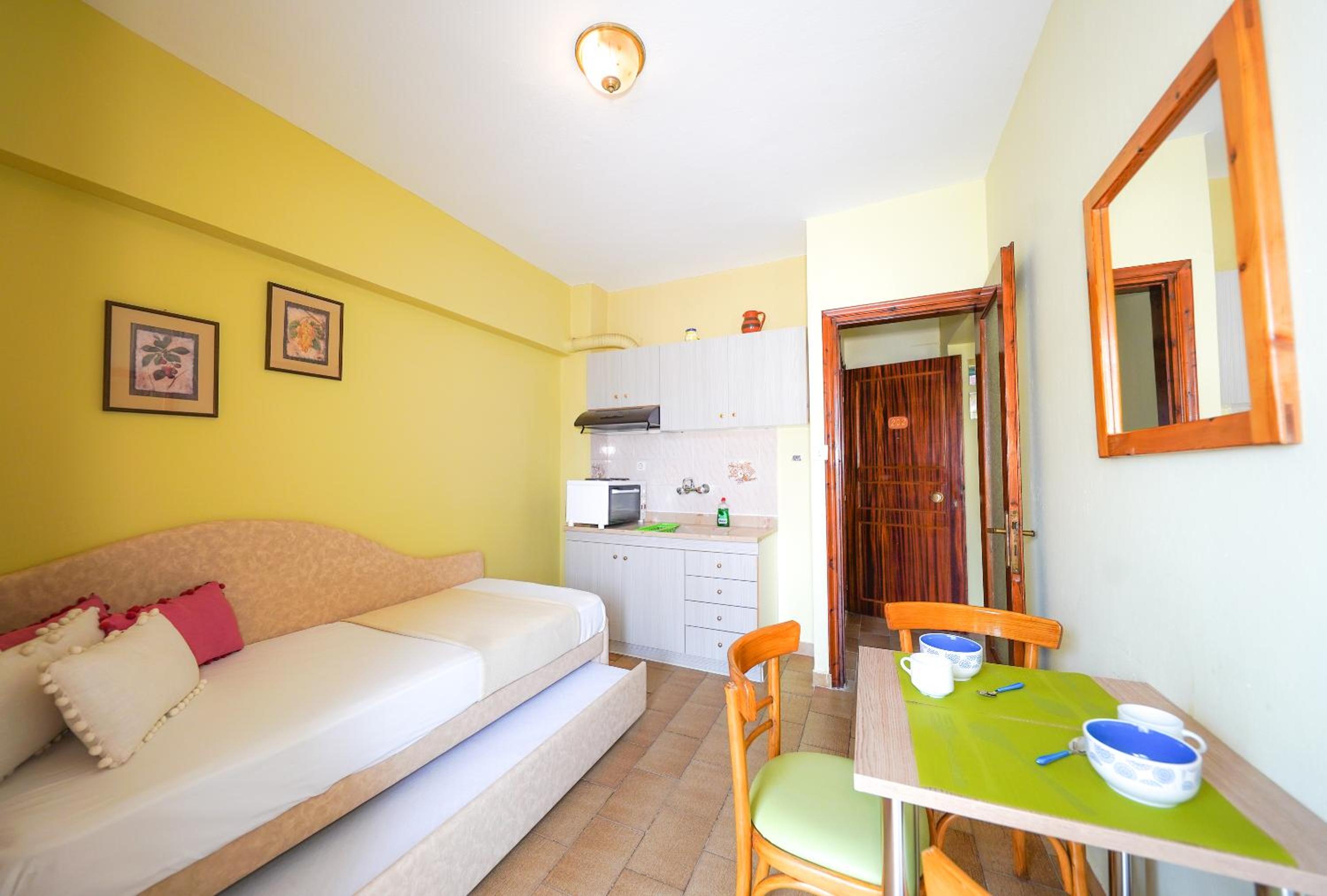 Dionisos Palms Apartments