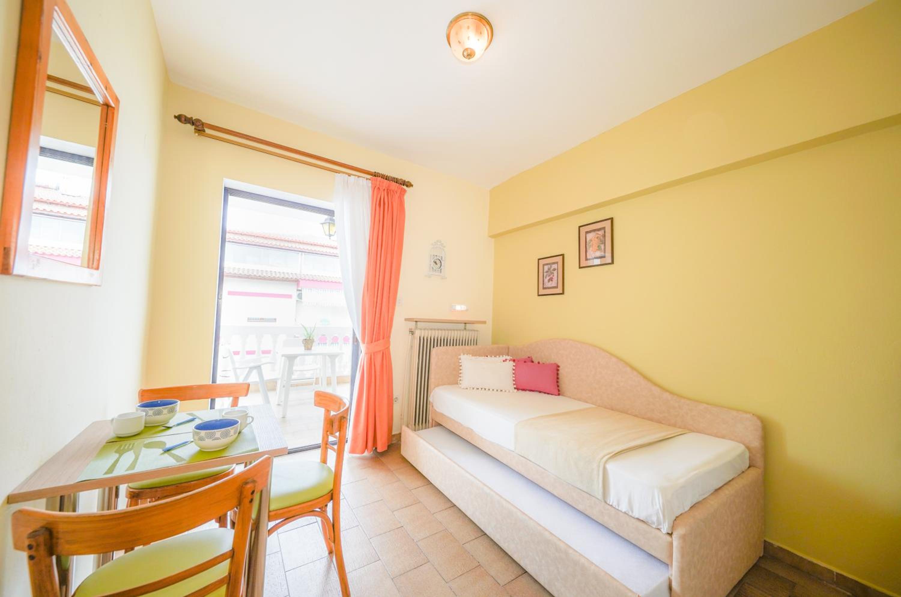 Dionisos Palms Apartments
