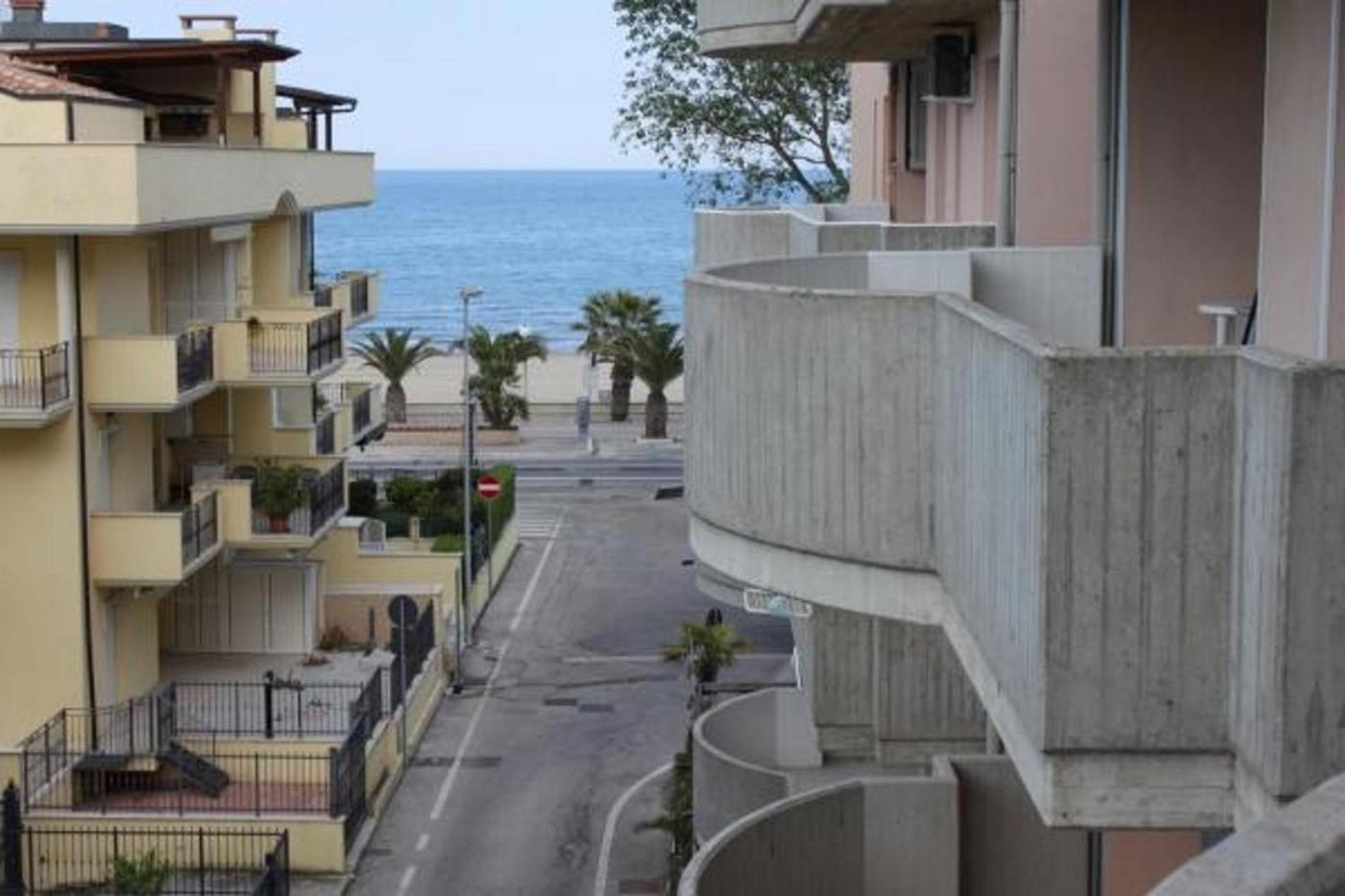On the Beach - Property Image 18