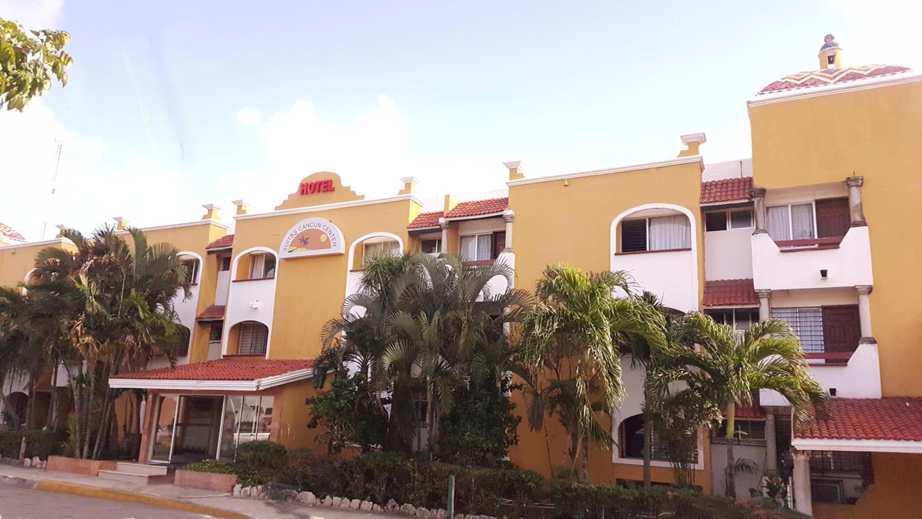 Suites Cancun Center