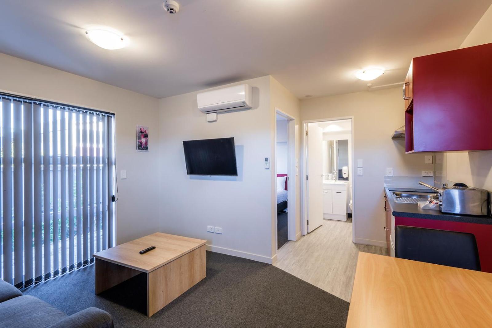 C-Motel