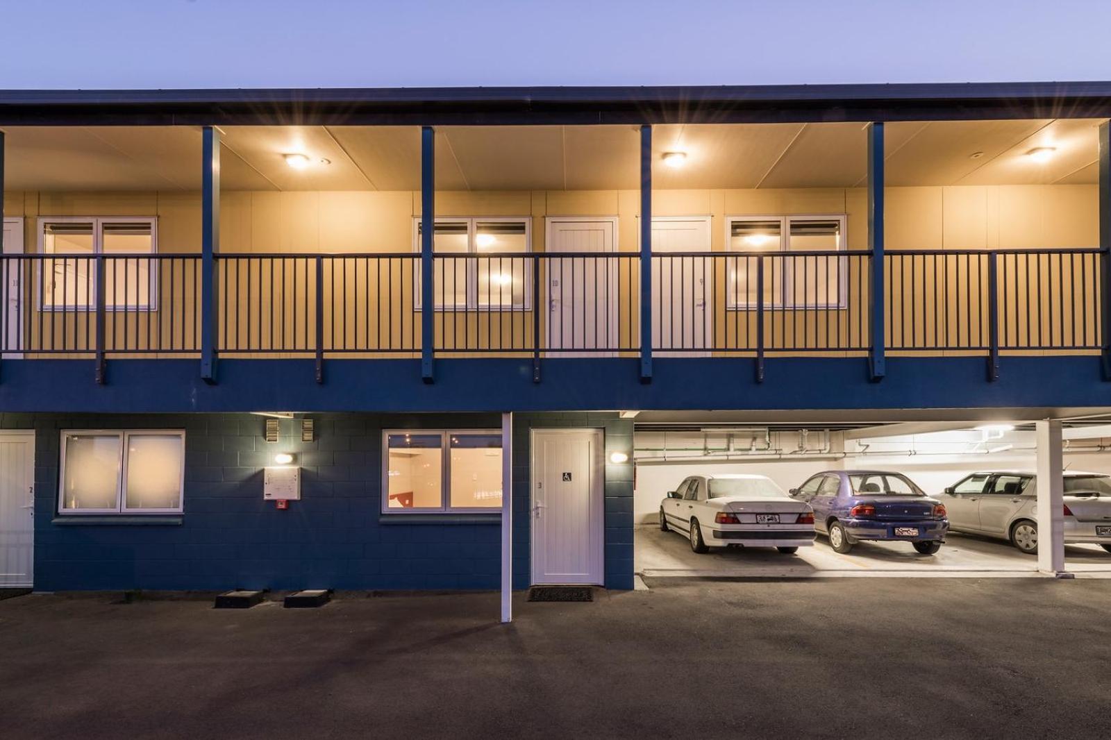 C-Motel