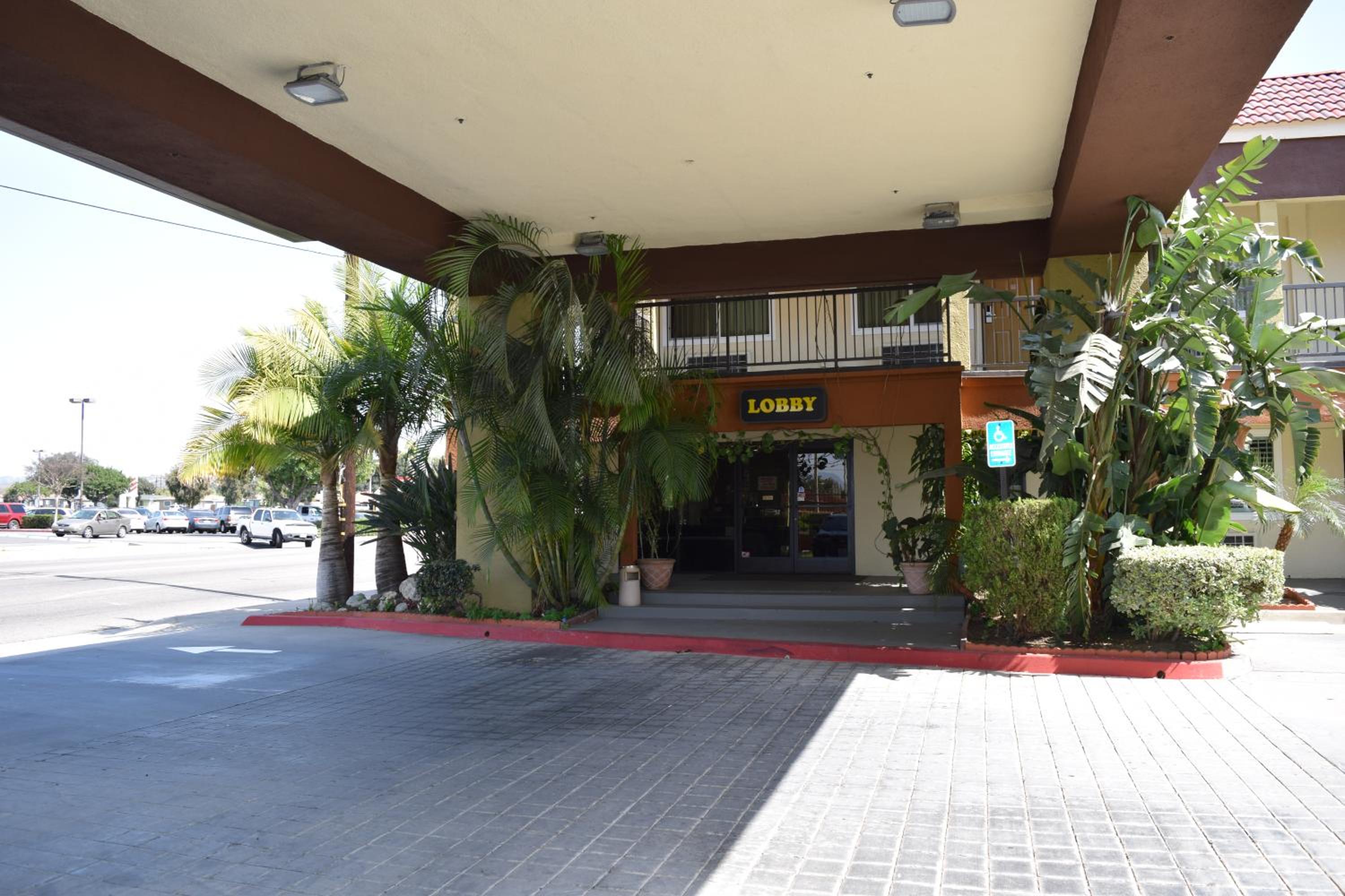 Budget Inn - Property Image 21