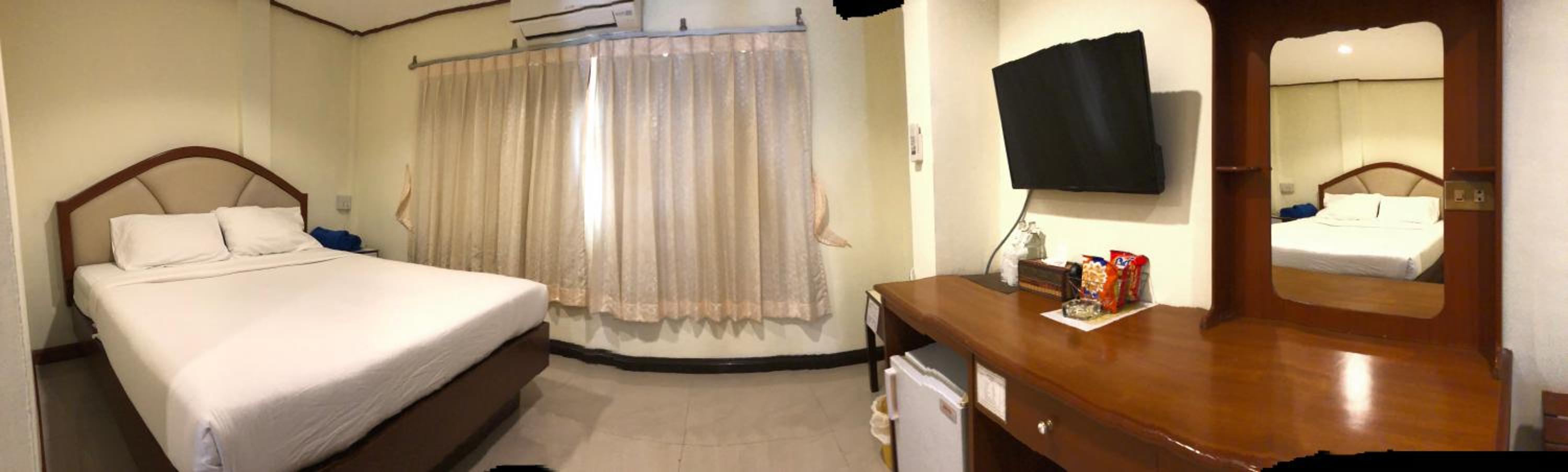 At Bangkok Hotel