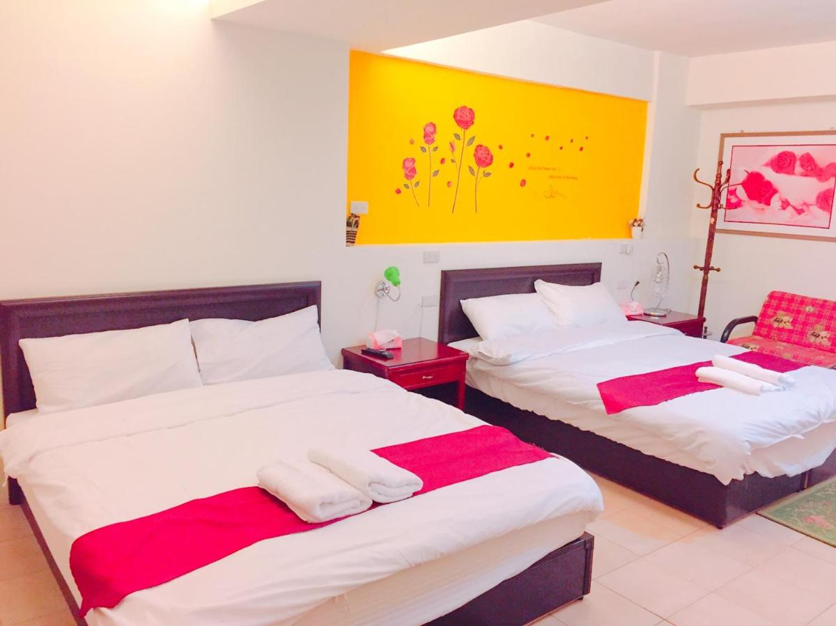 Tainan B&B Hall West Centra