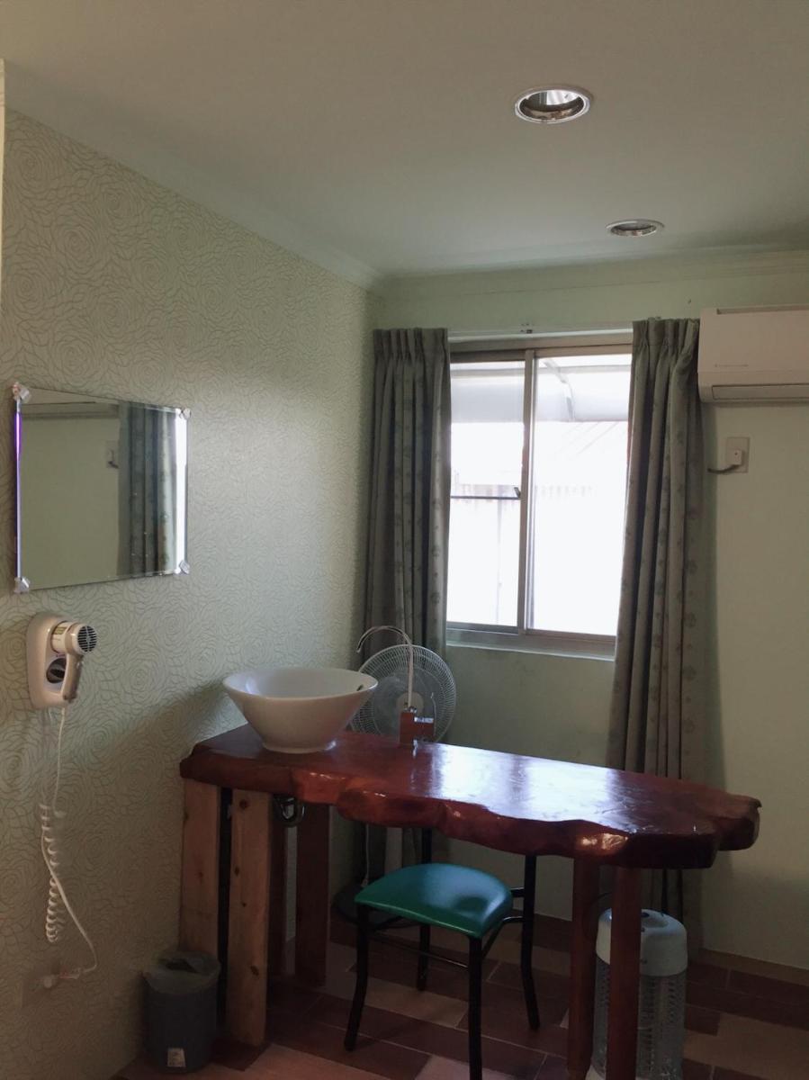 Tainan B&B Hall West Centra