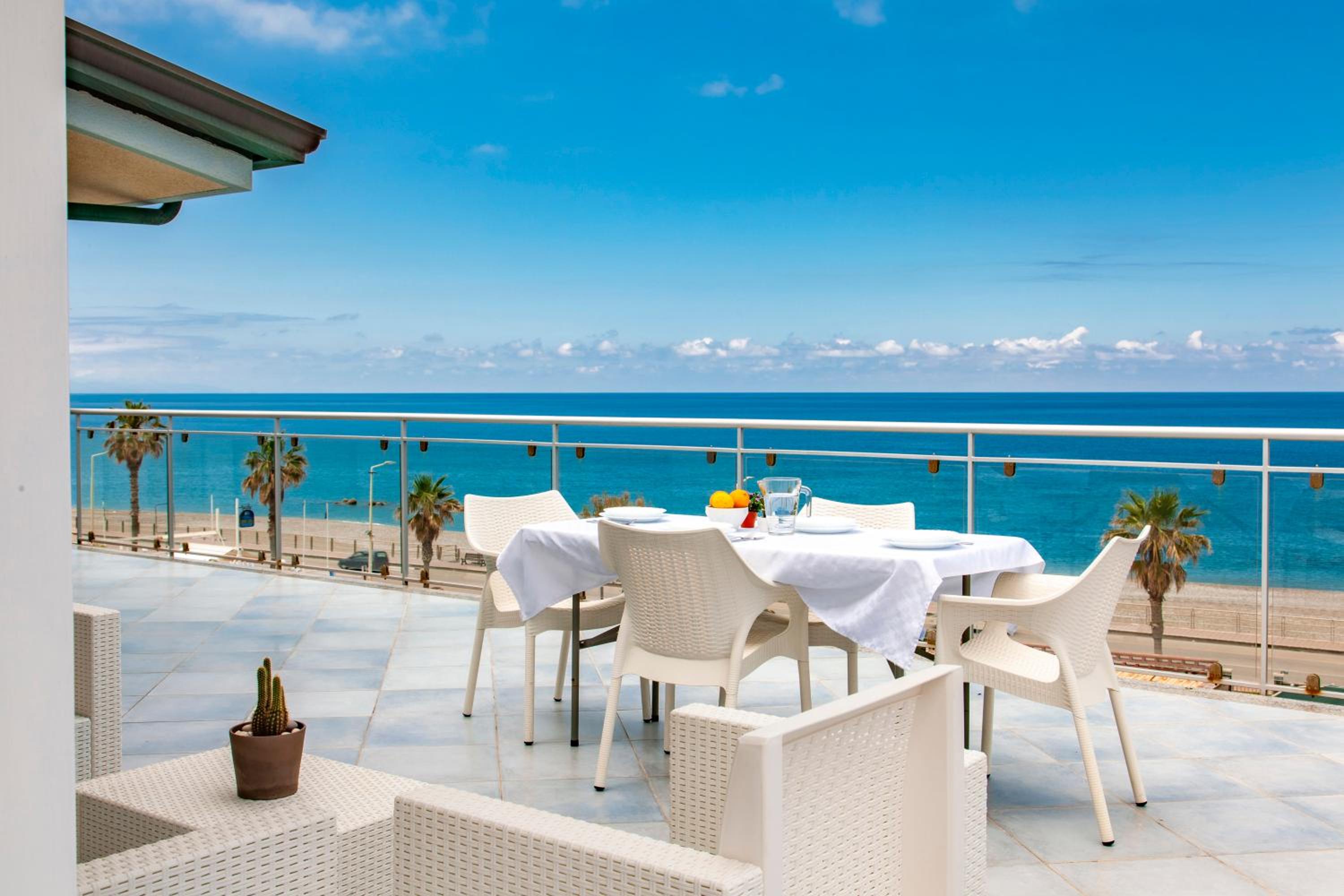Terraces d'Orlando - Family Apartments with Sea View and Pool