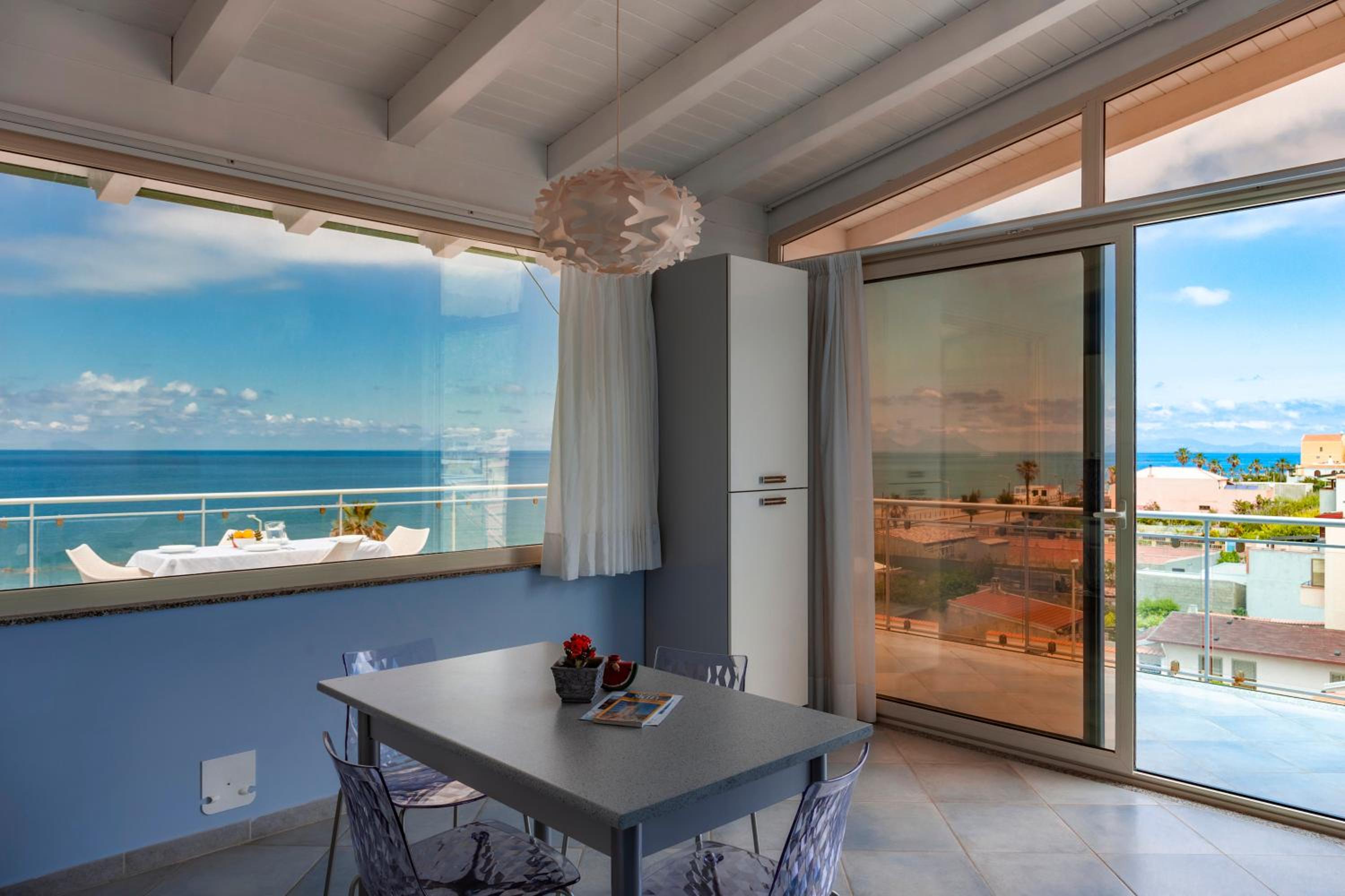 Terraces d'Orlando - Family Apartments with Sea View and Pool