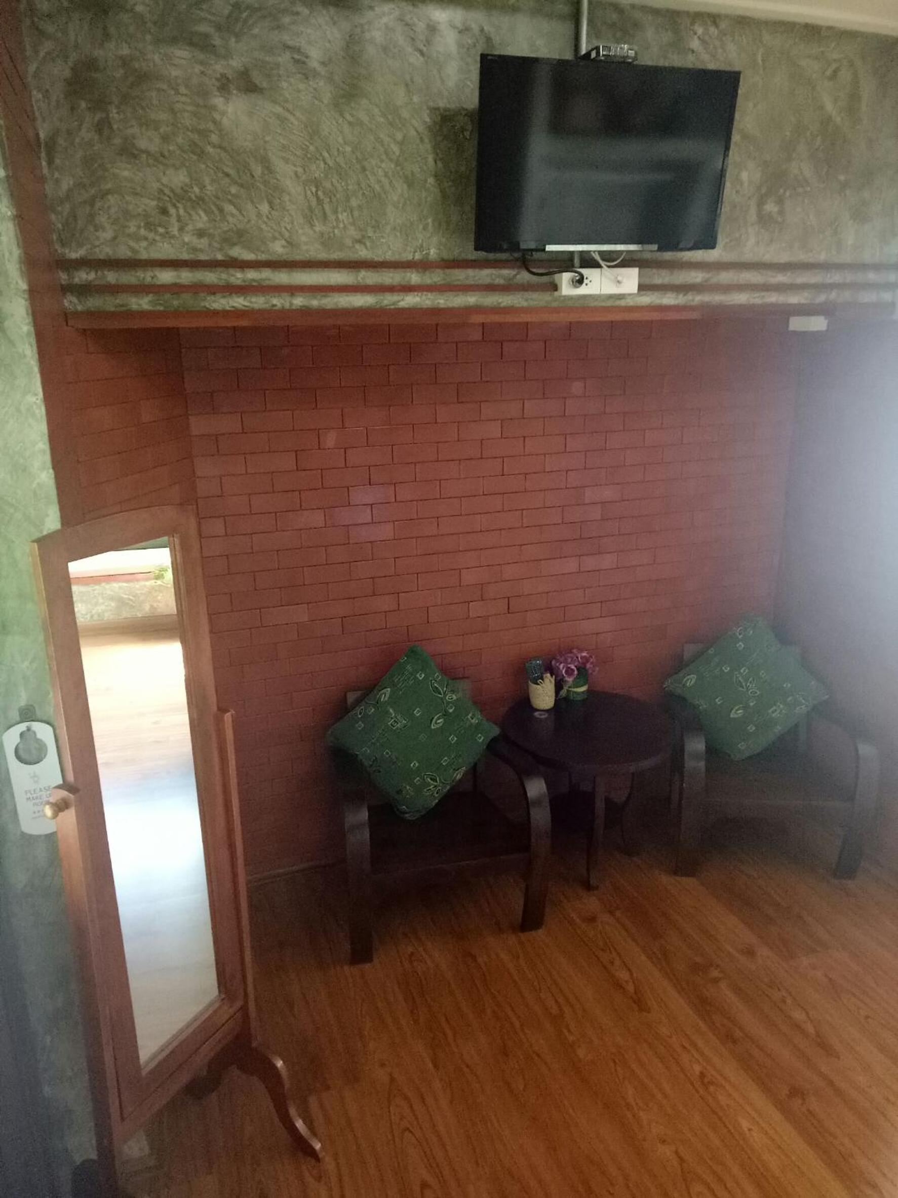Baan Jaru