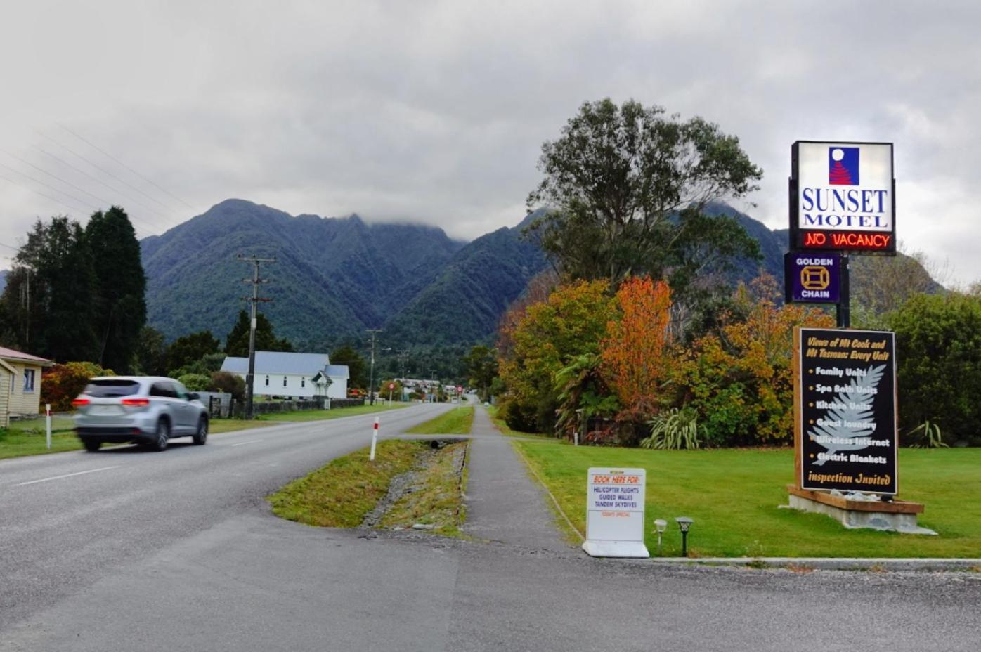 Sunset Motel - Image 5