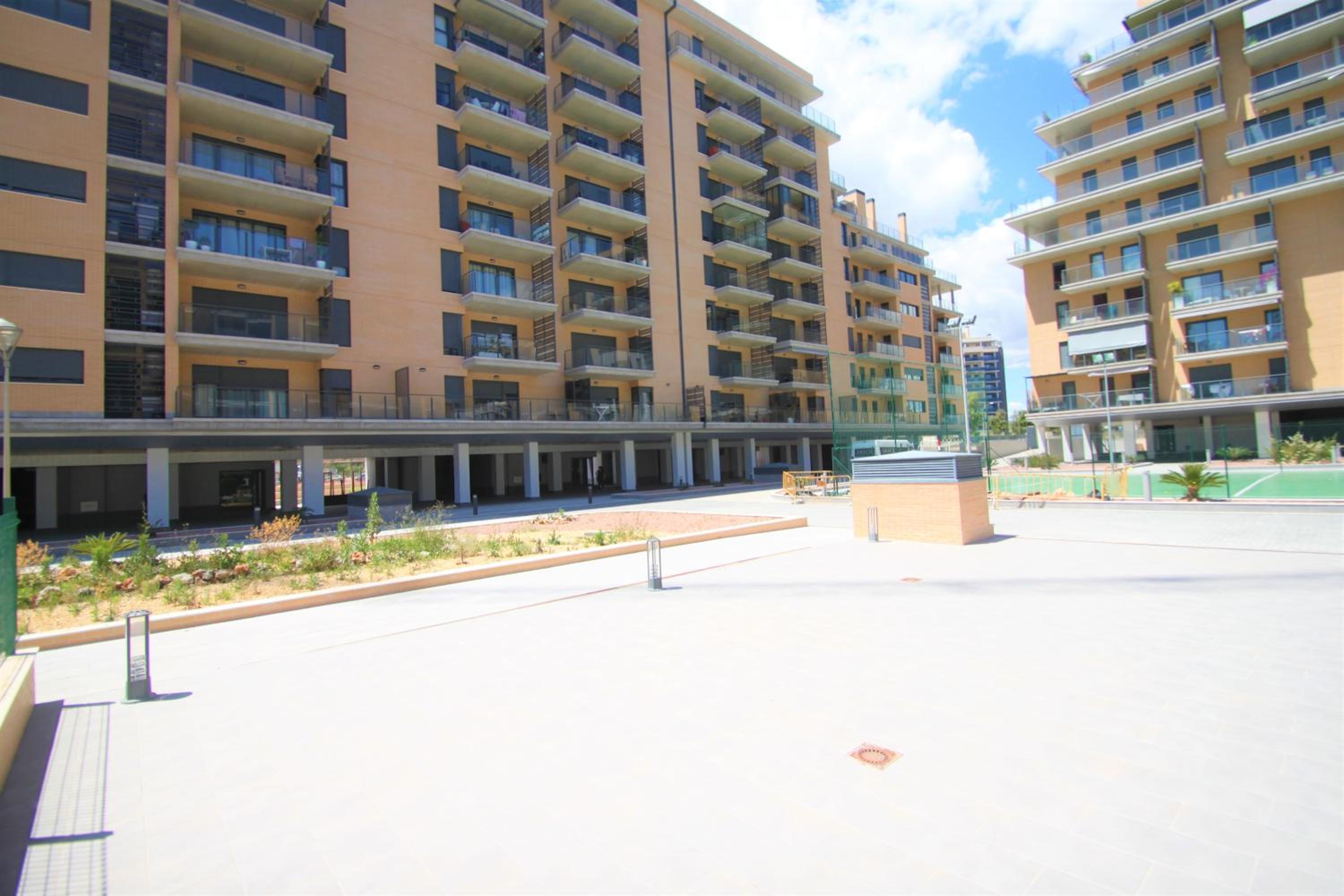 CasaTuris Playa, piscina y parking en Residencial San Juan SJ102 view 4