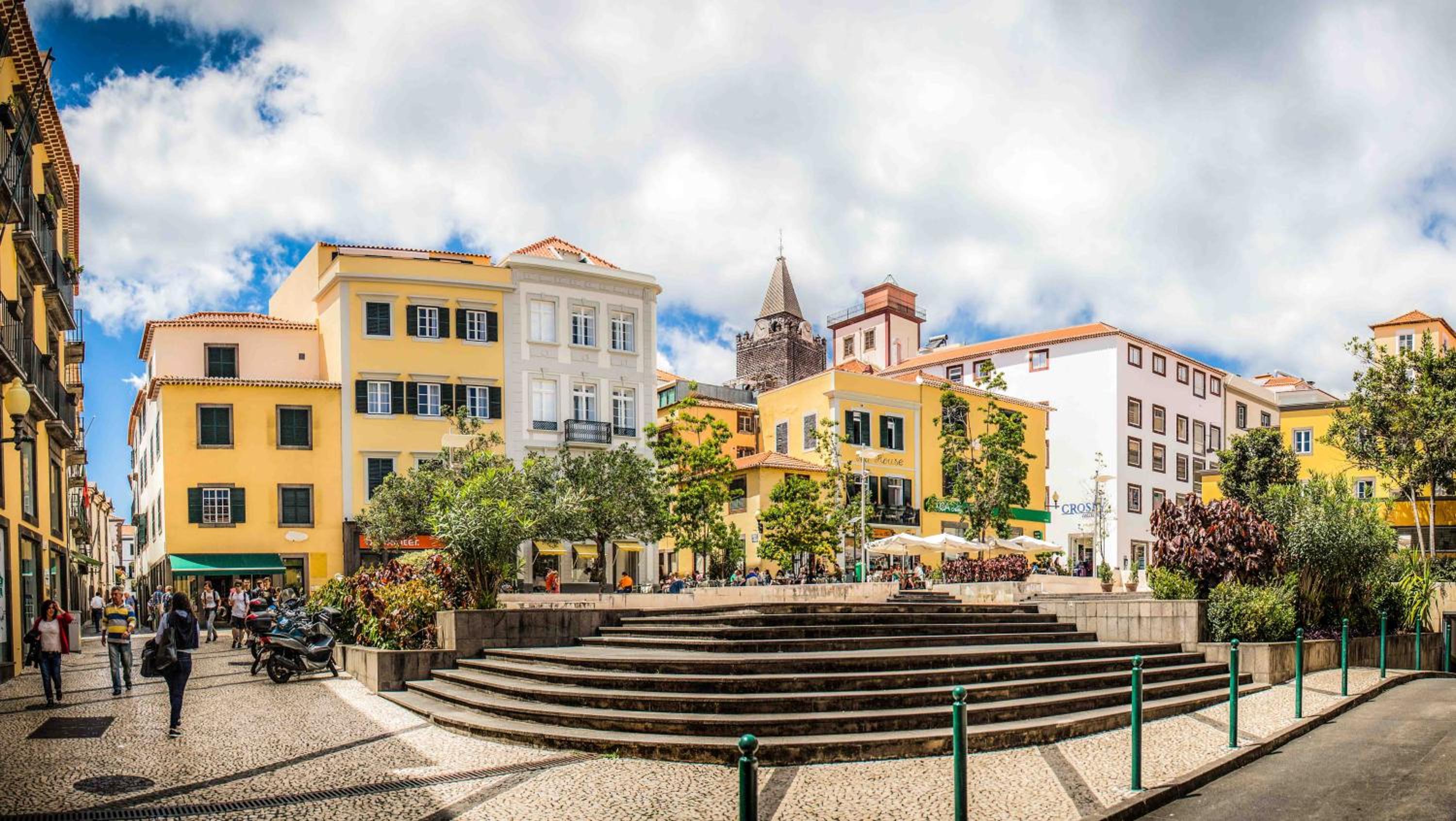 Apartamentos Praça Amarela by Heart of Funchal