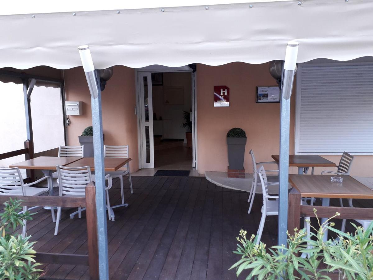 outdoor BBQ area