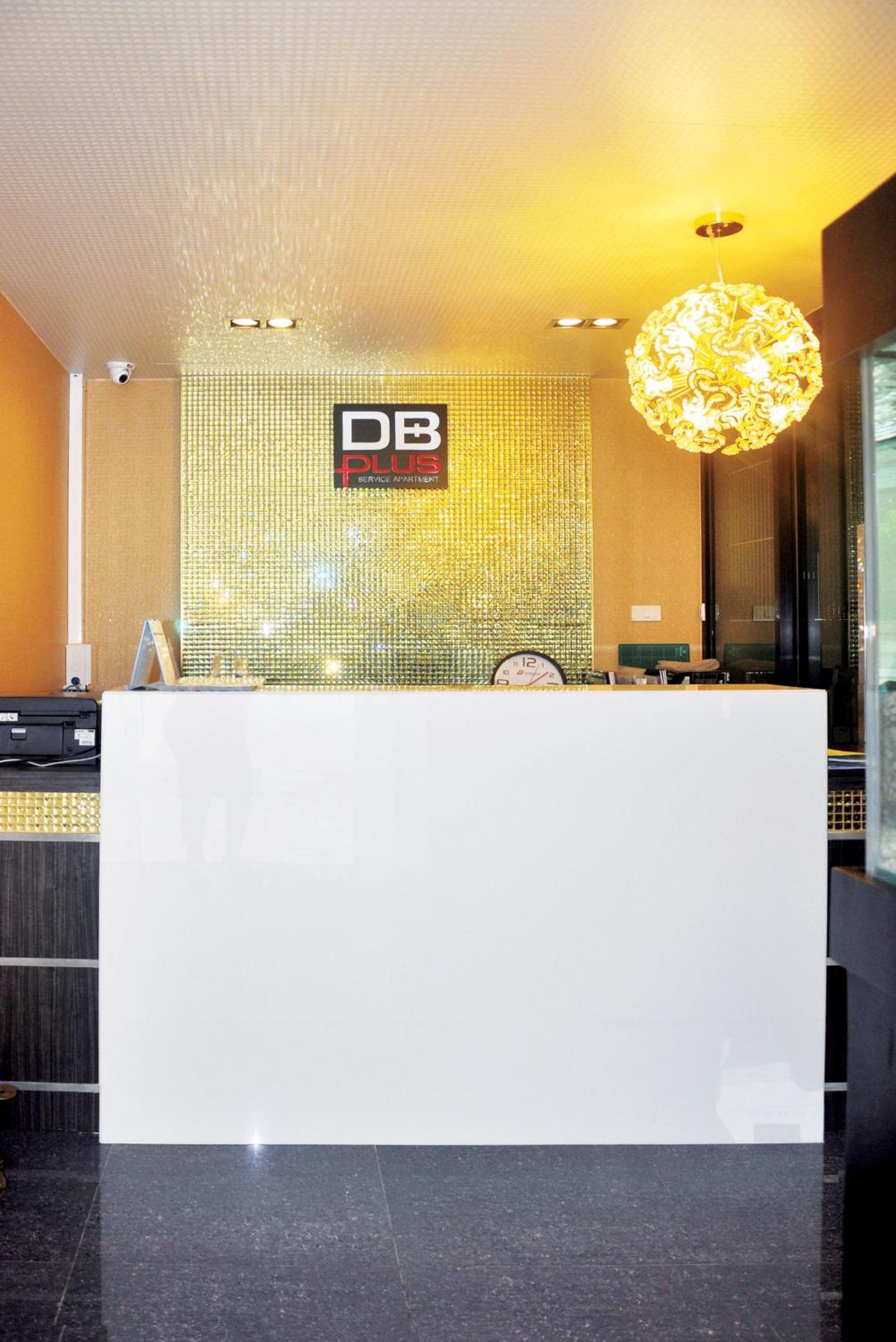 DB Plus 1