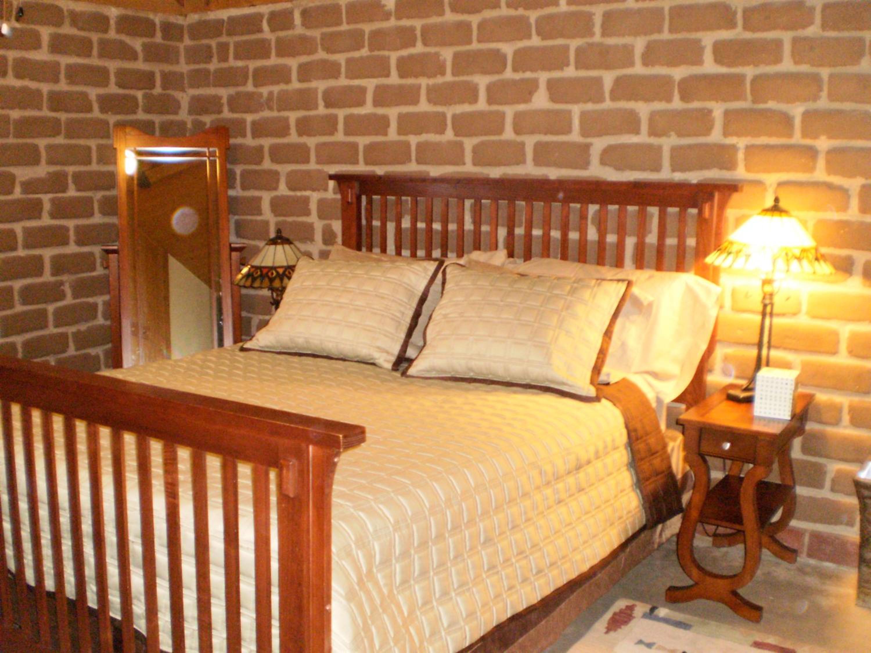 Farmington Vacations - Silver River Adobe Inn Bed and Breakfast - Property Image 5