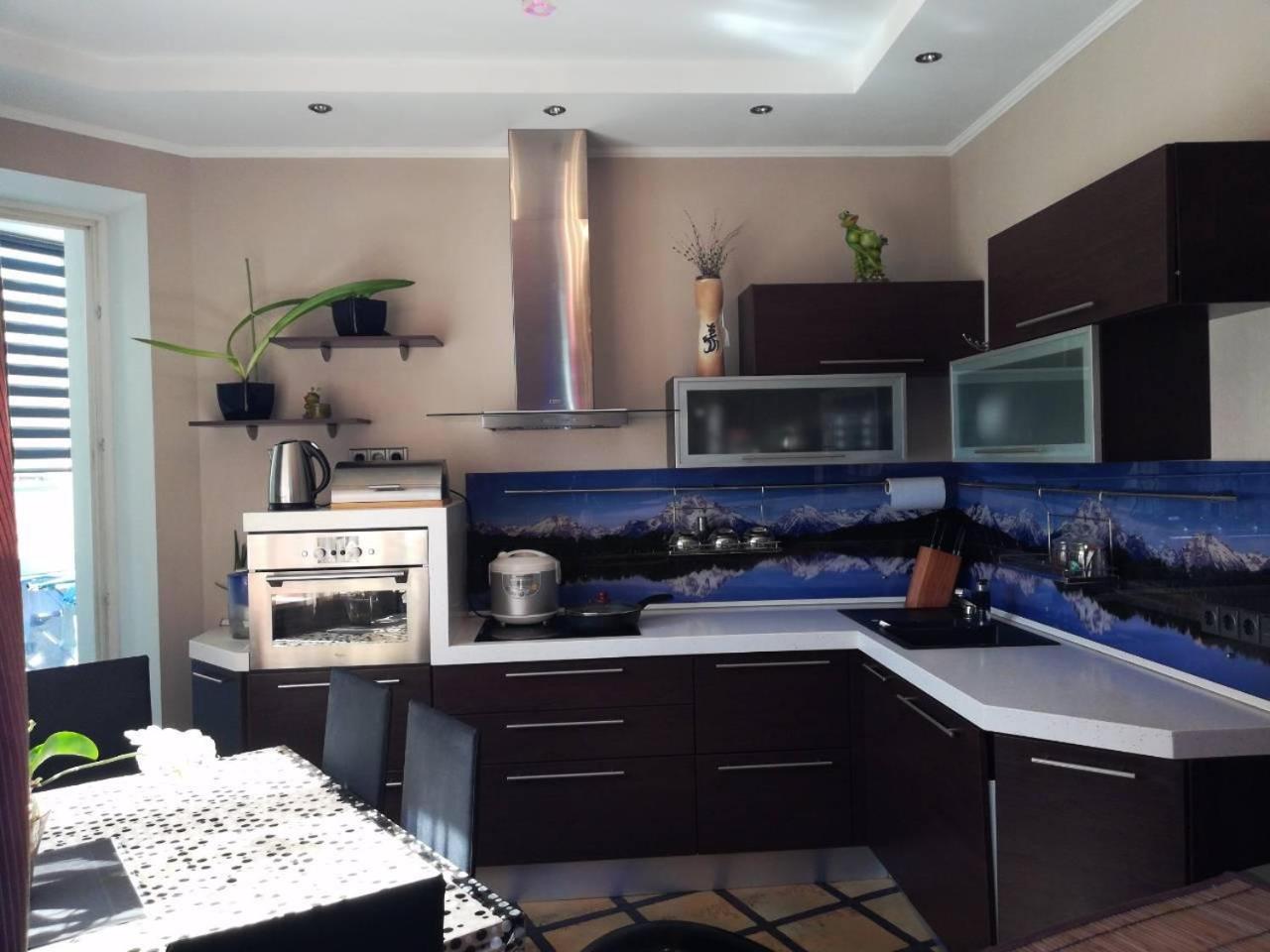 Apartment on Heroiv Stalinhradu