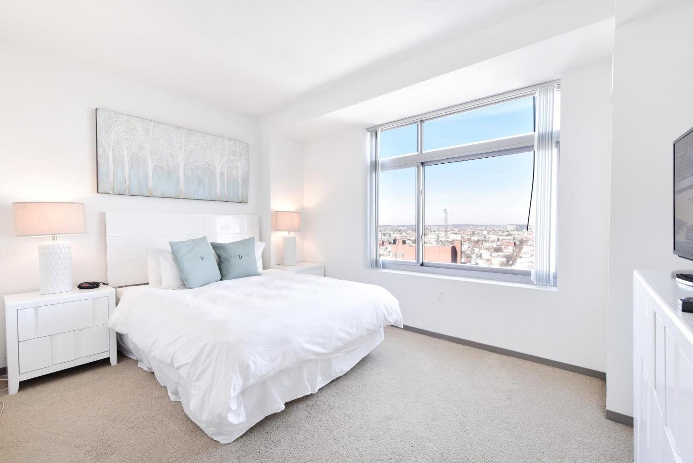 Global Luxury Suites at Kendall West