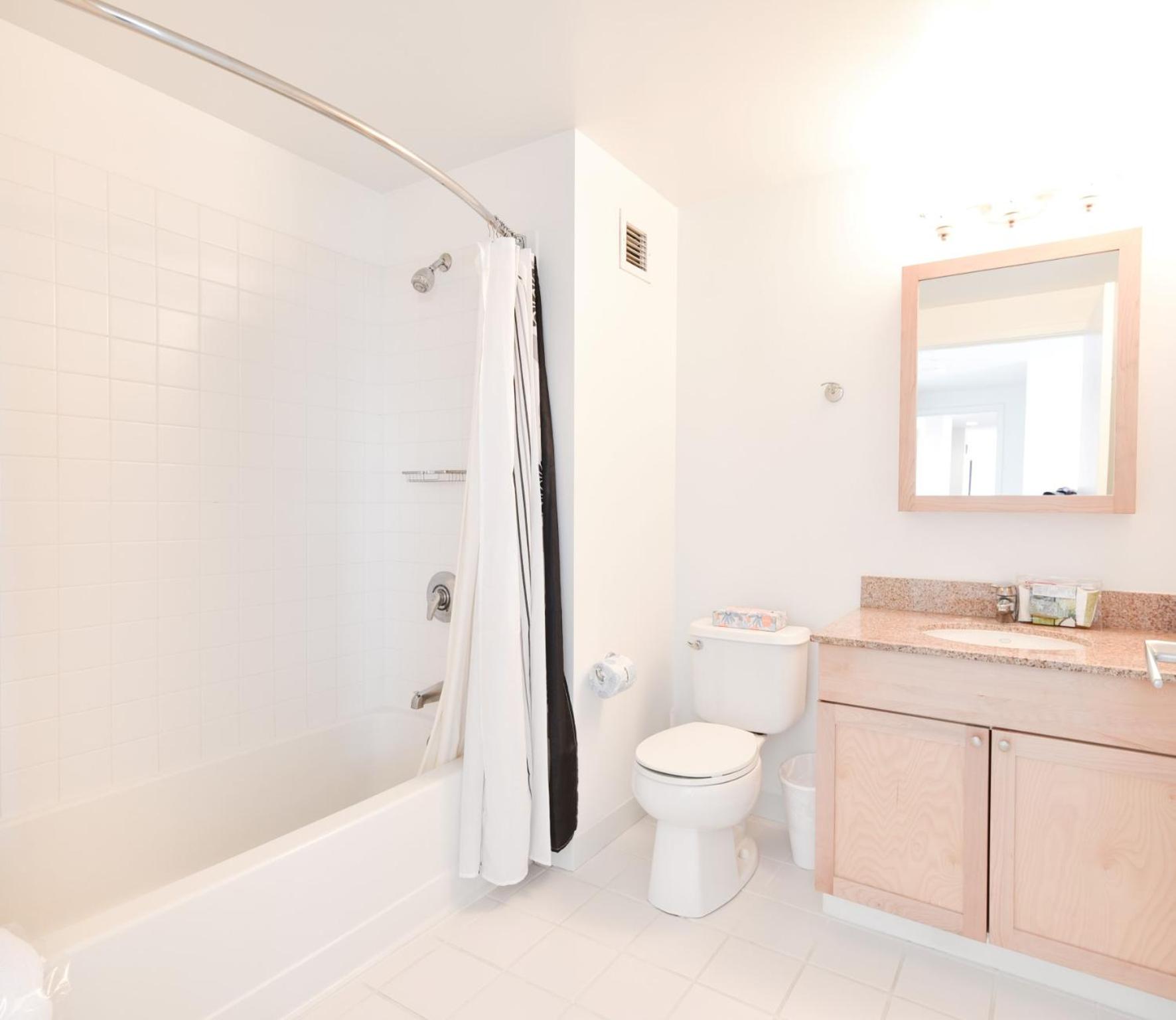 Global Luxury Suites at Kendall West