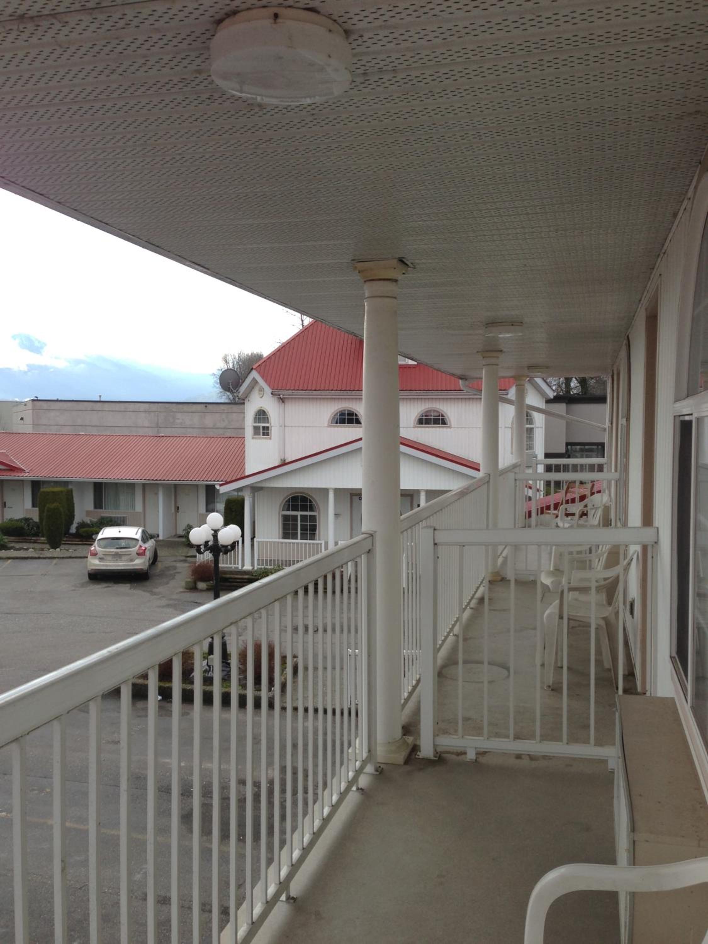 Rainbow Motor Inn