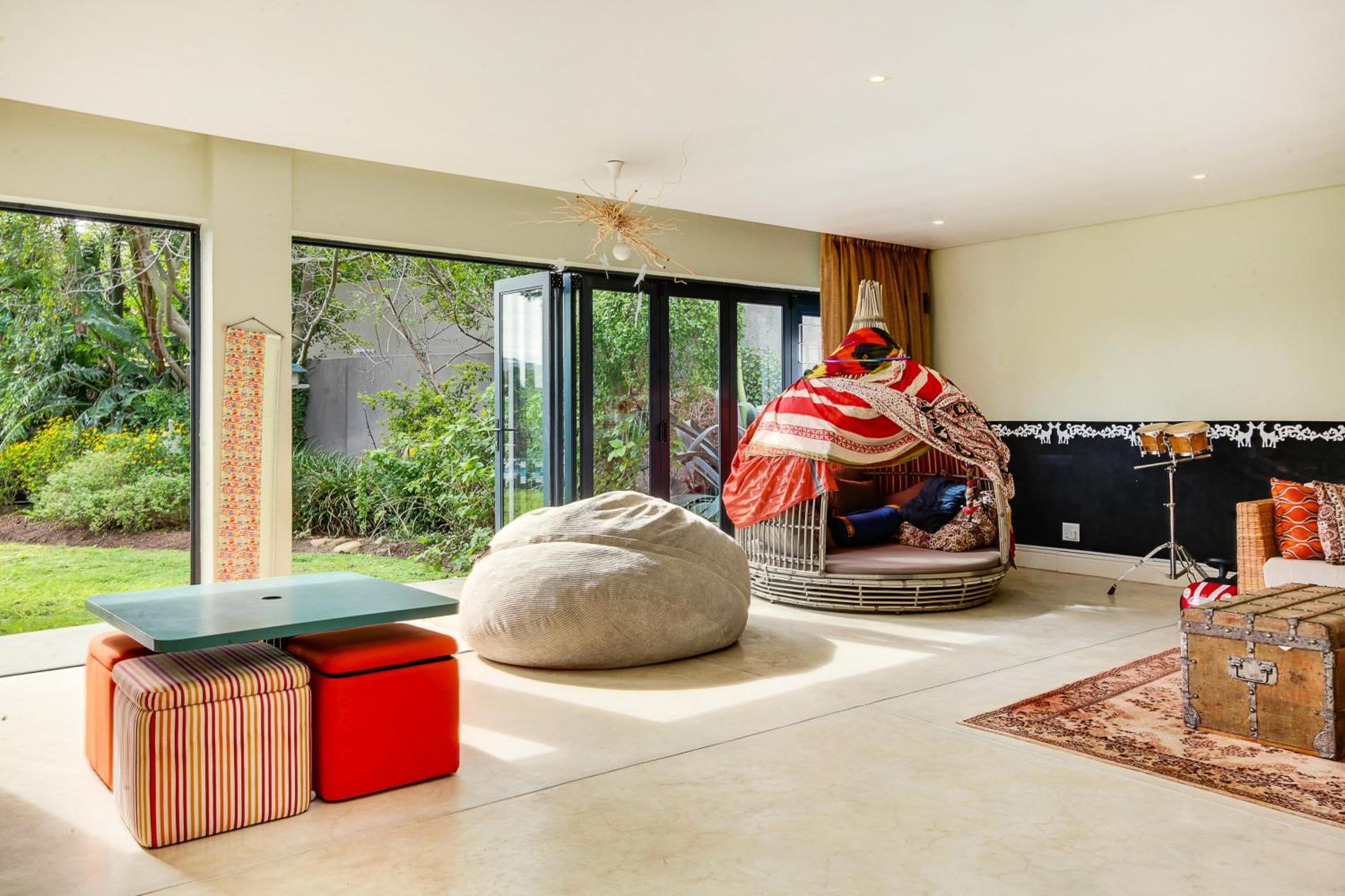 Solar-Powered Table Mountain Retreat