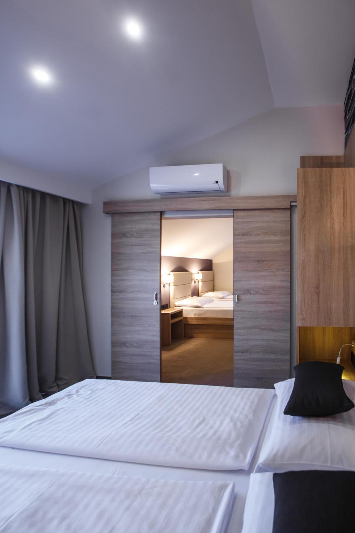 Luxury Suites Bellevue