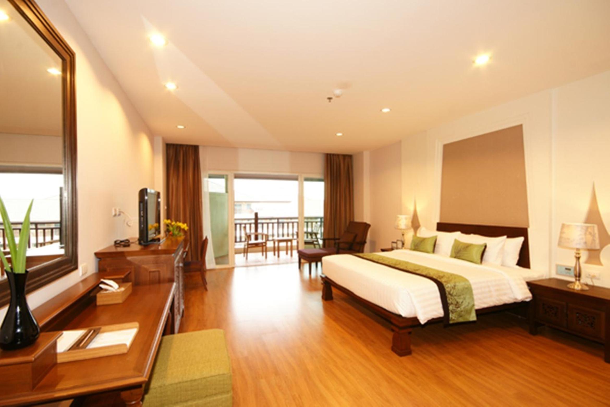 The Heritage Pattaya Beachfront Resort