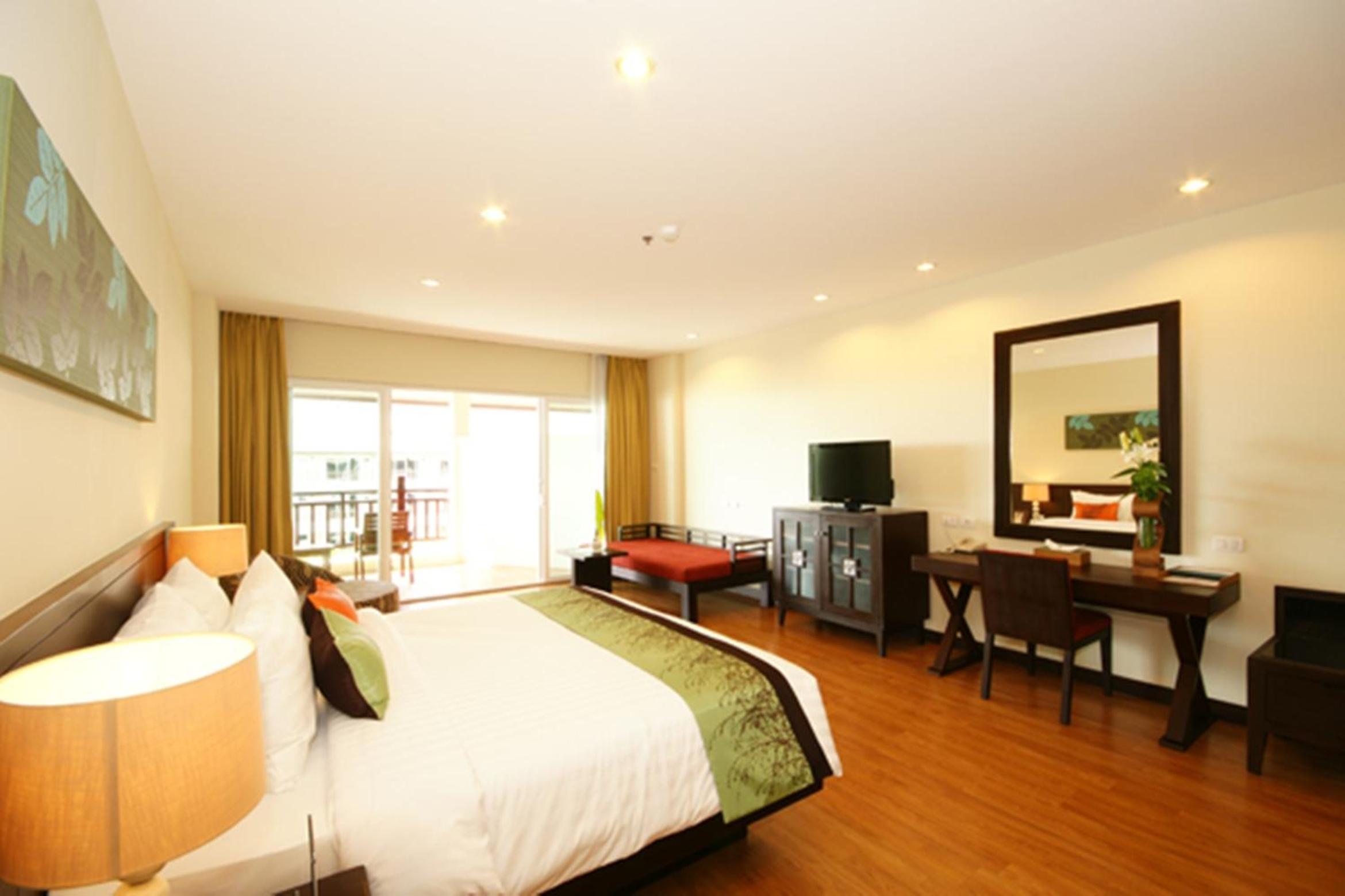The Heritage Pattaya Beachfront Resort