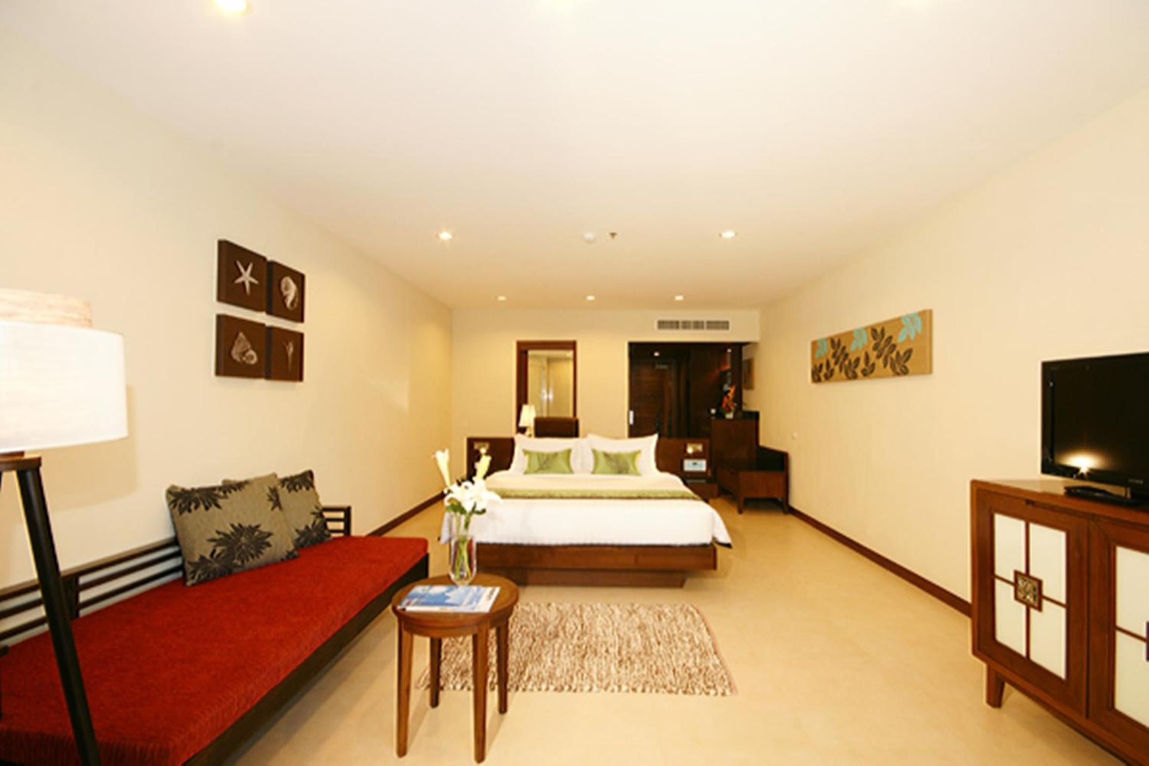 The Heritage Pattaya Beachfront Resort
