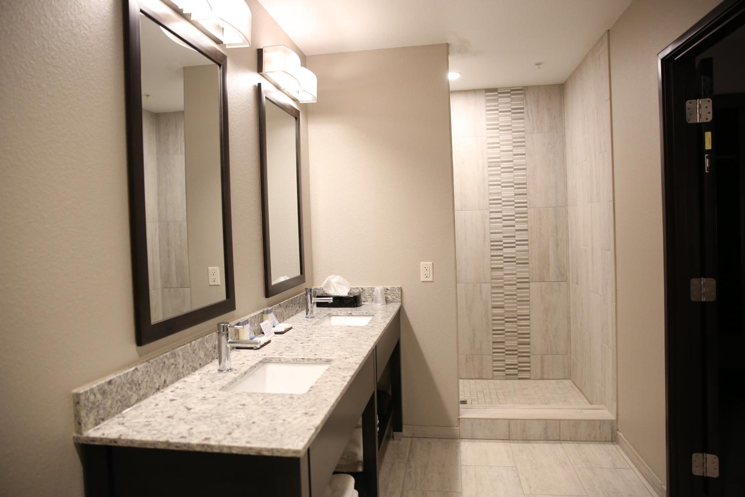 Berlin Encore Hotel & Suites