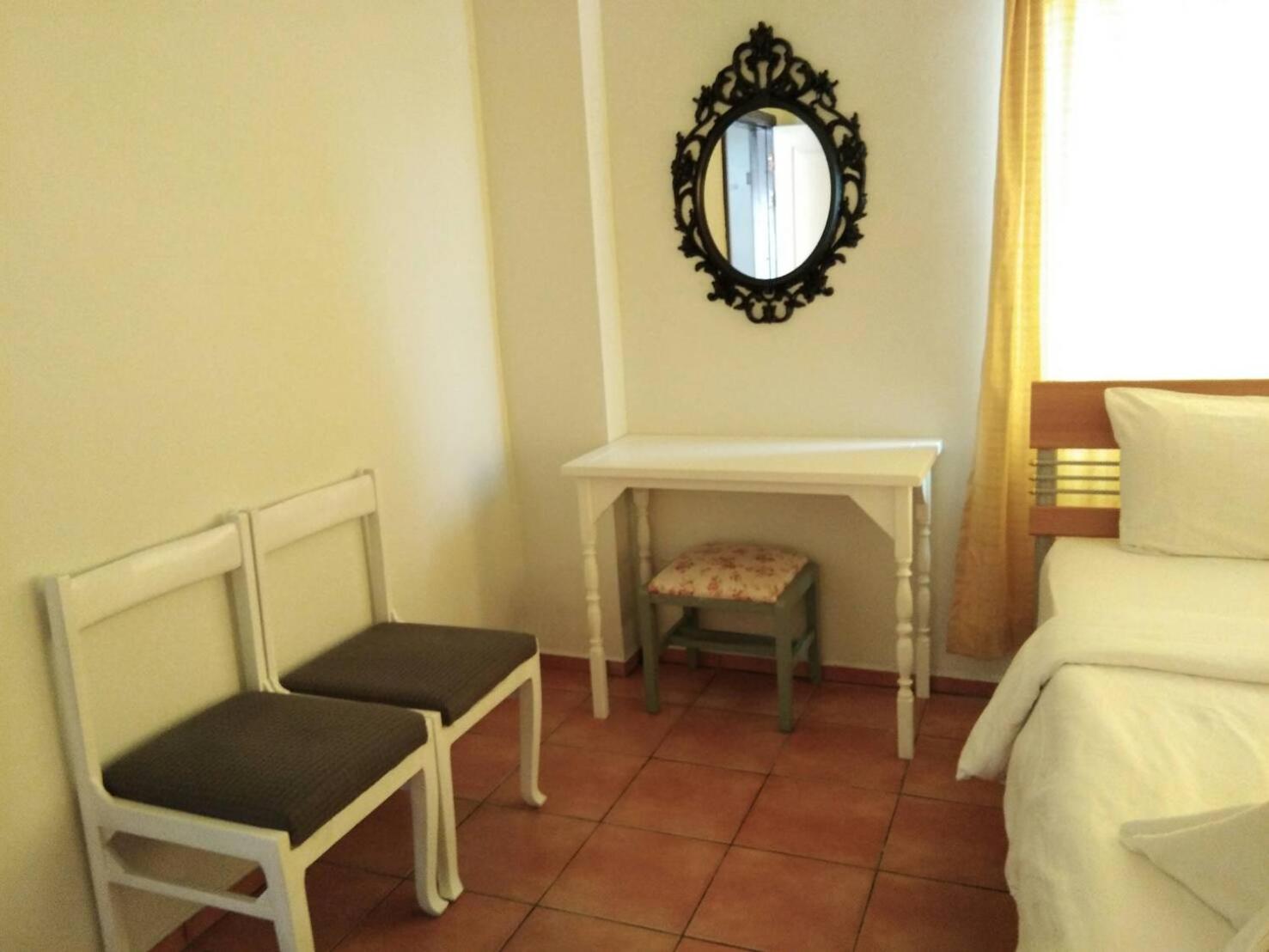 Lomsabai Apartments