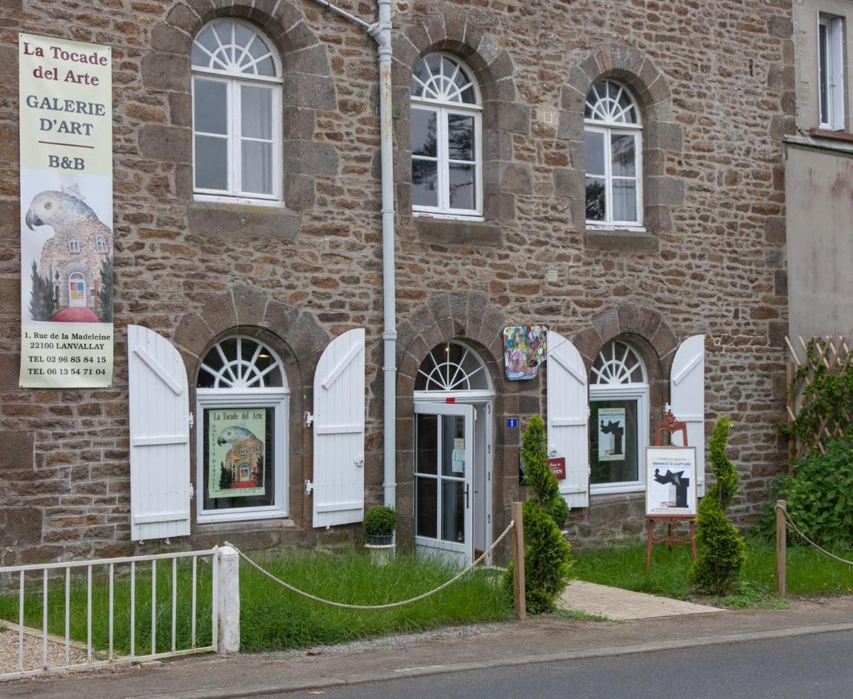 La Tocade Del Arte - Dinan view 4